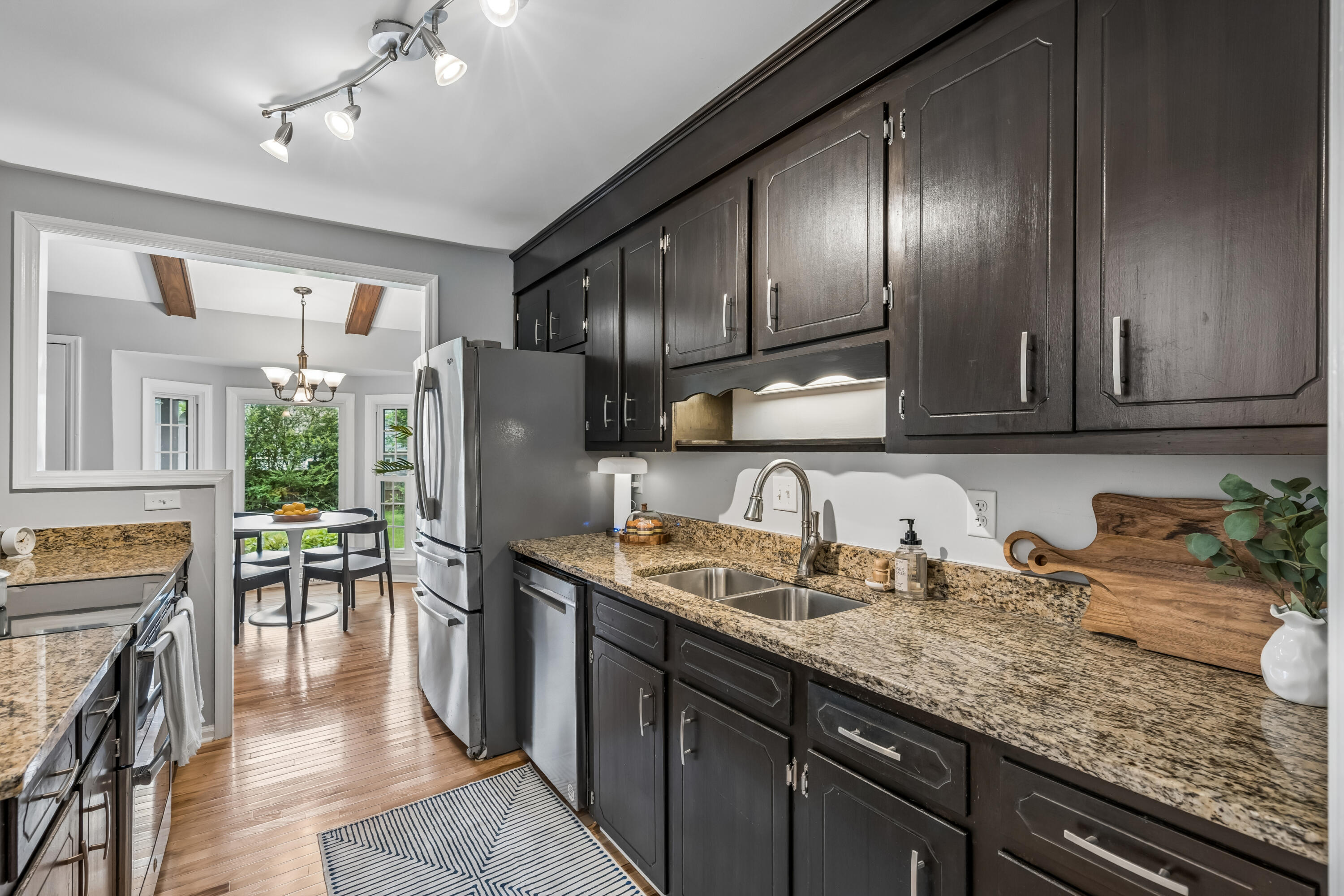 952 Anchor Road