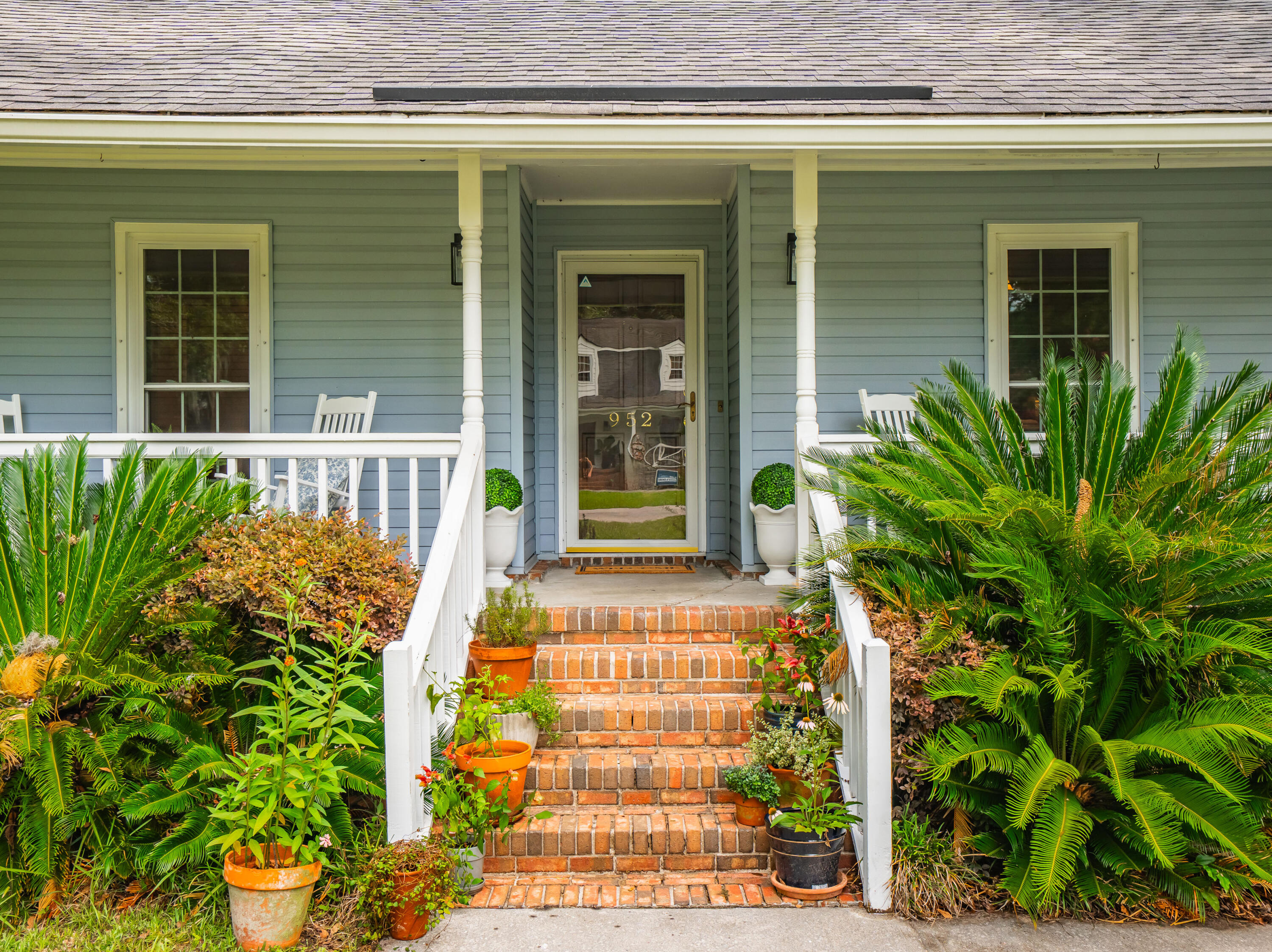 952 Anchor Road