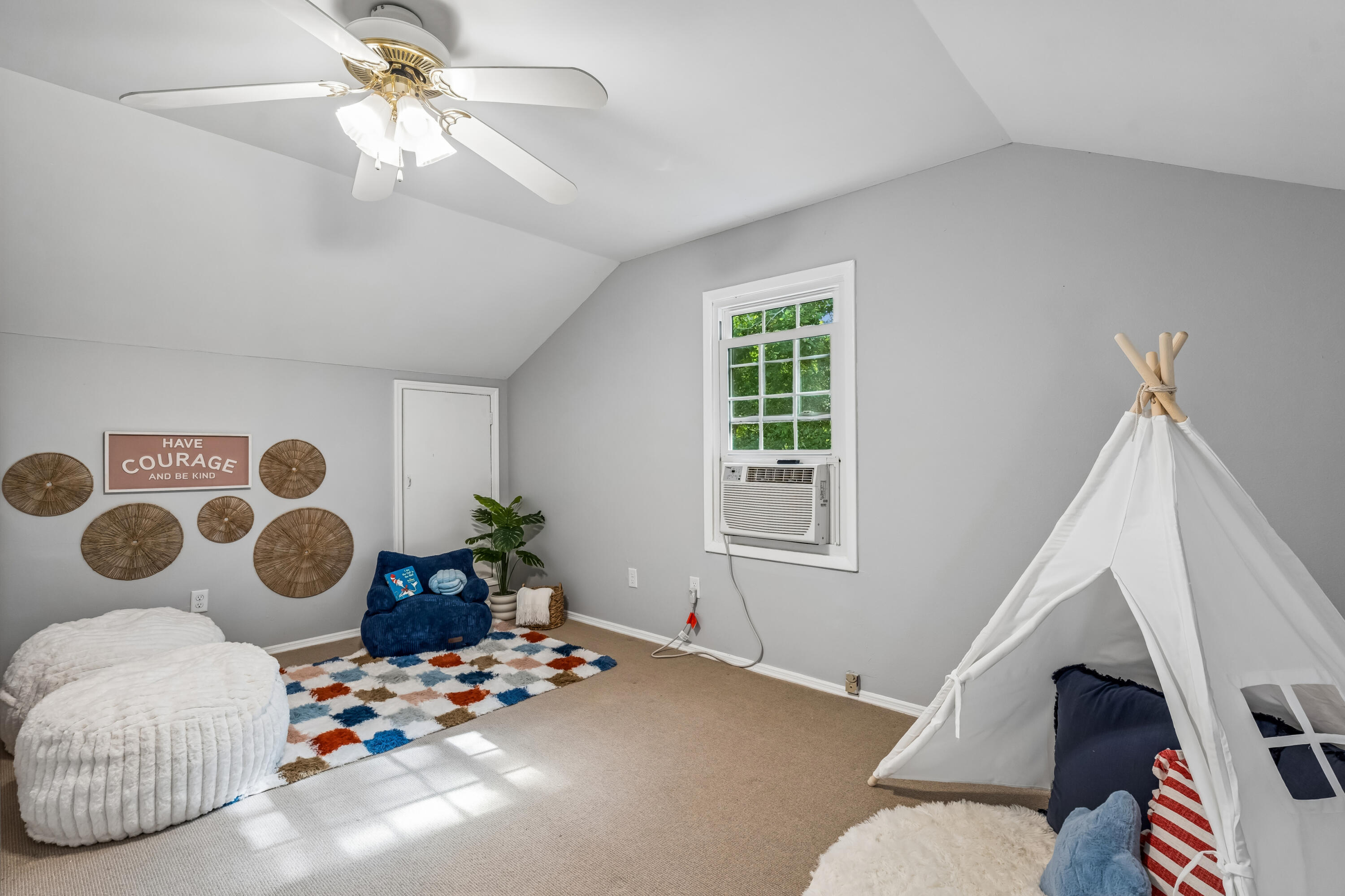 952 Anchor Road