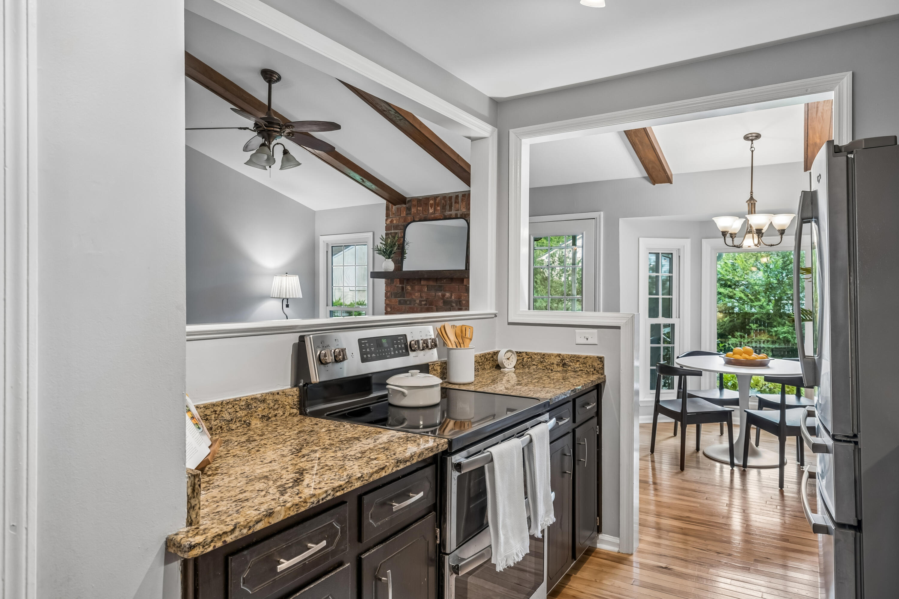 952 Anchor Road