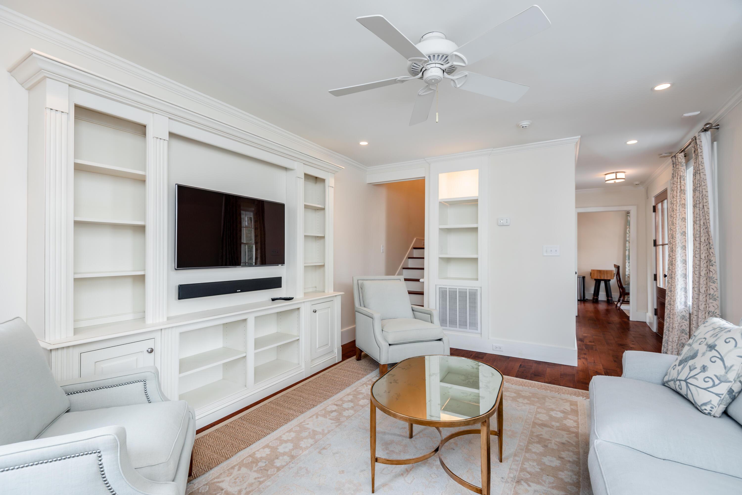 108 Smith Street # M