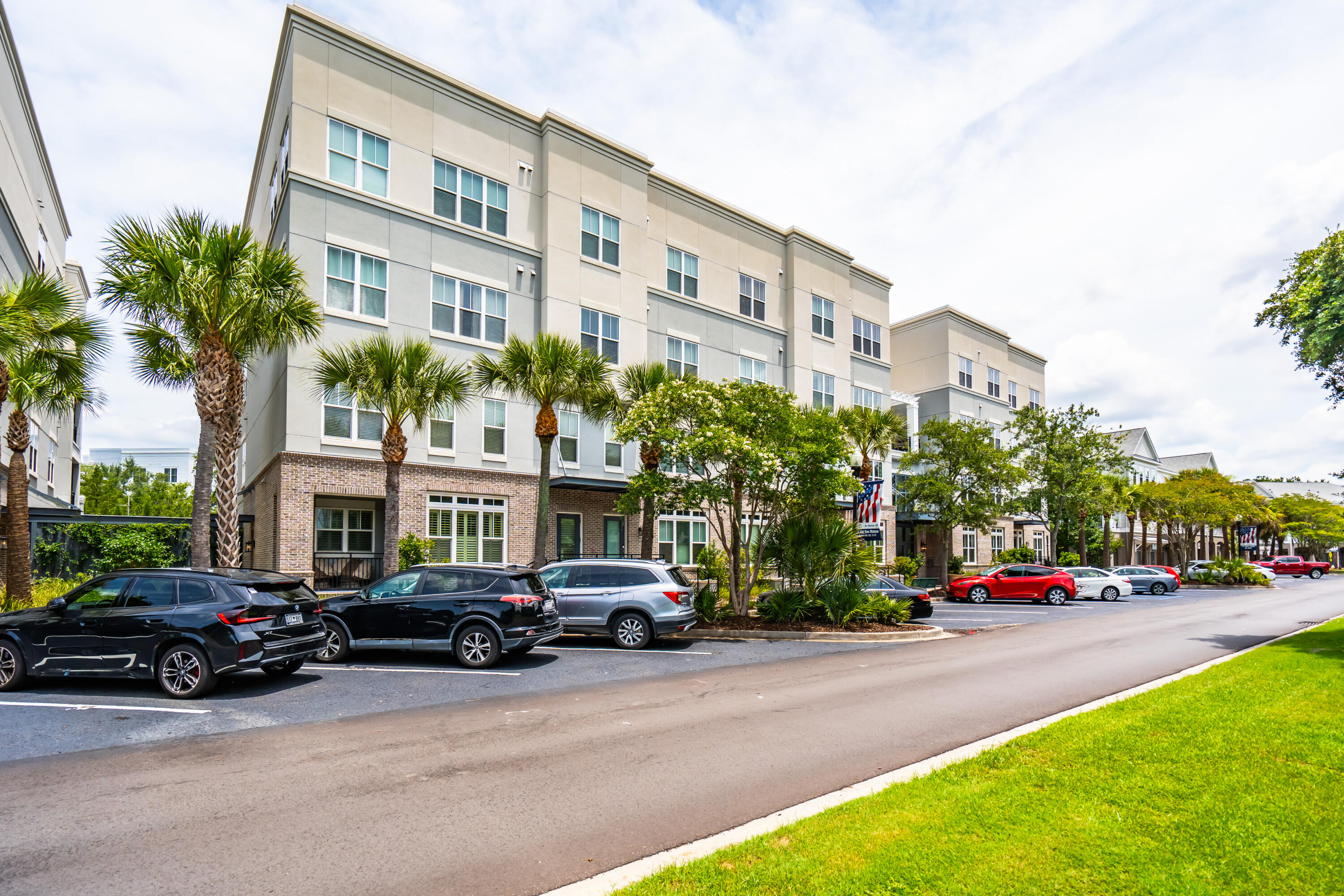 200 River Landing Drive # 102a