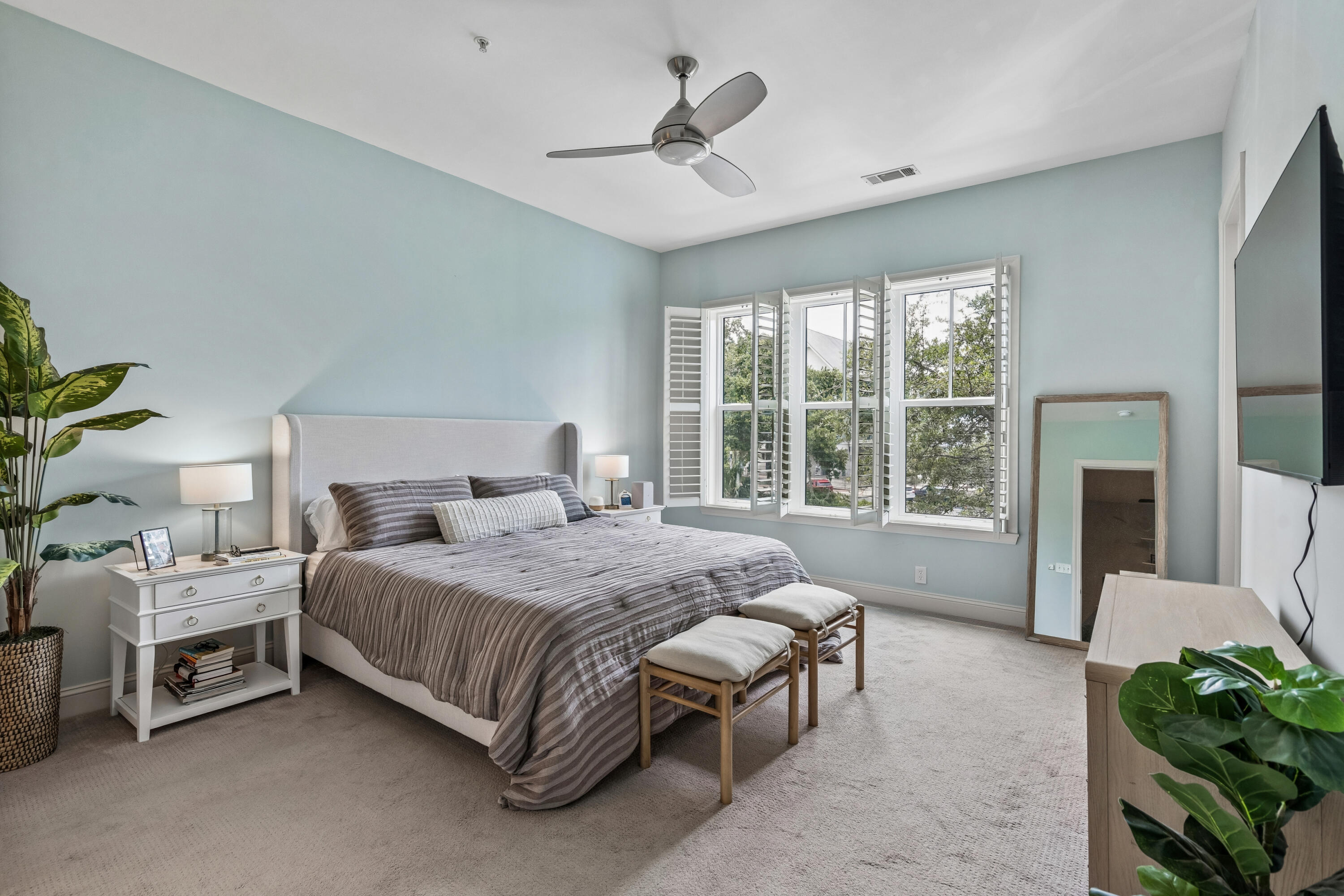 200 River Landing Drive # 102a