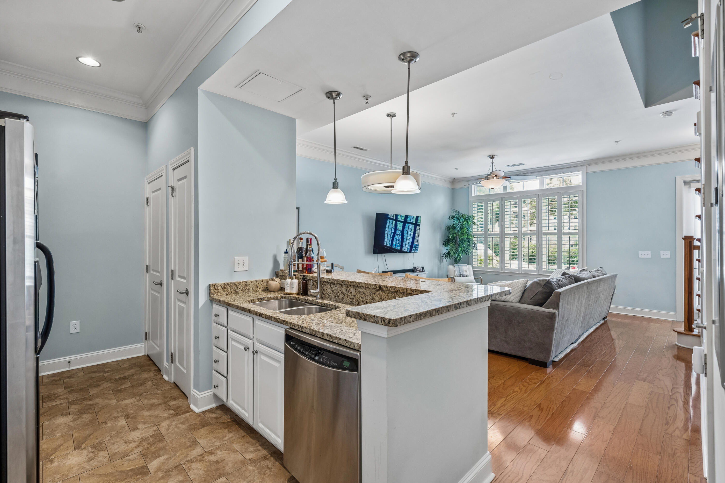 200 River Landing Drive # 102a