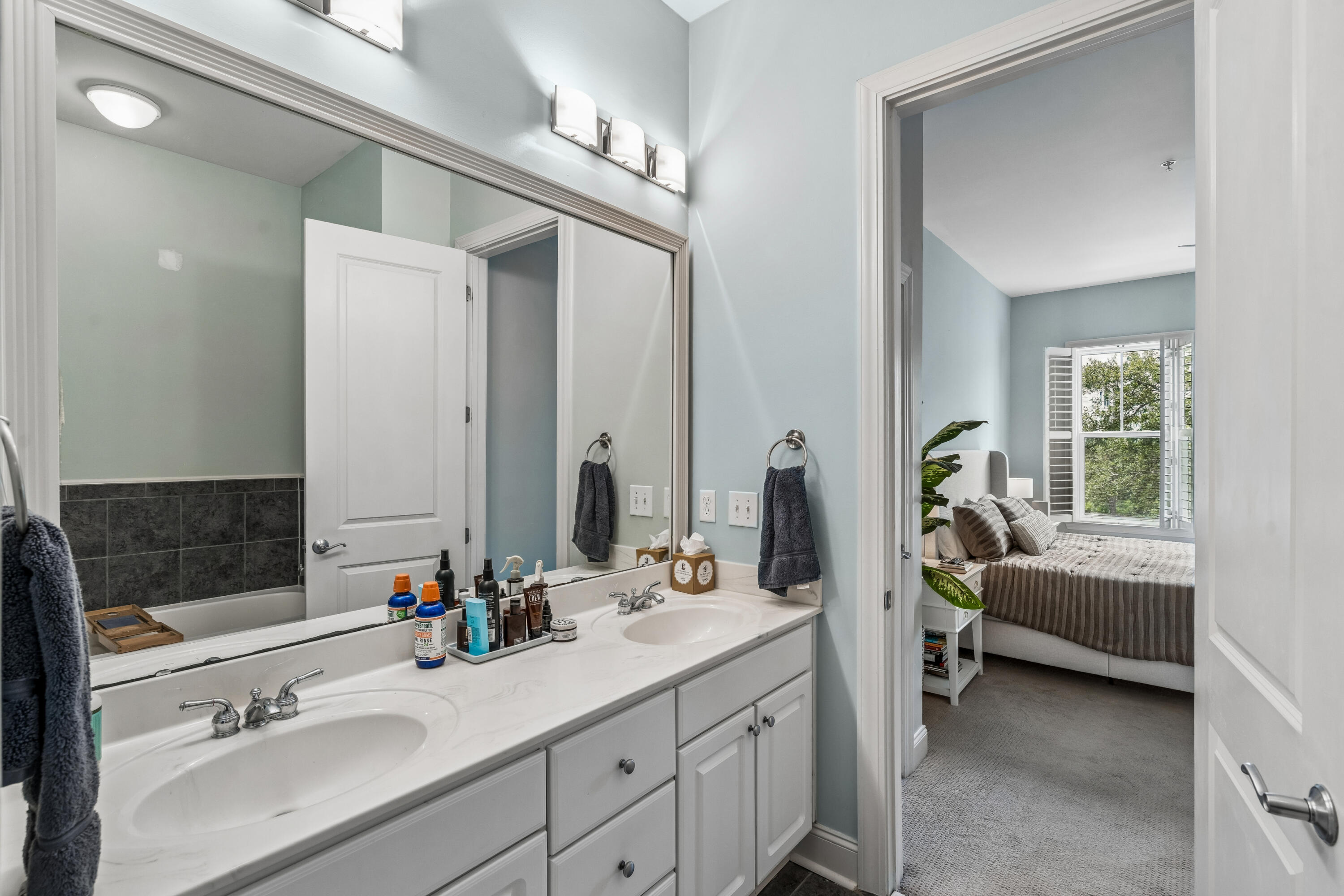 200 River Landing Drive # 102a