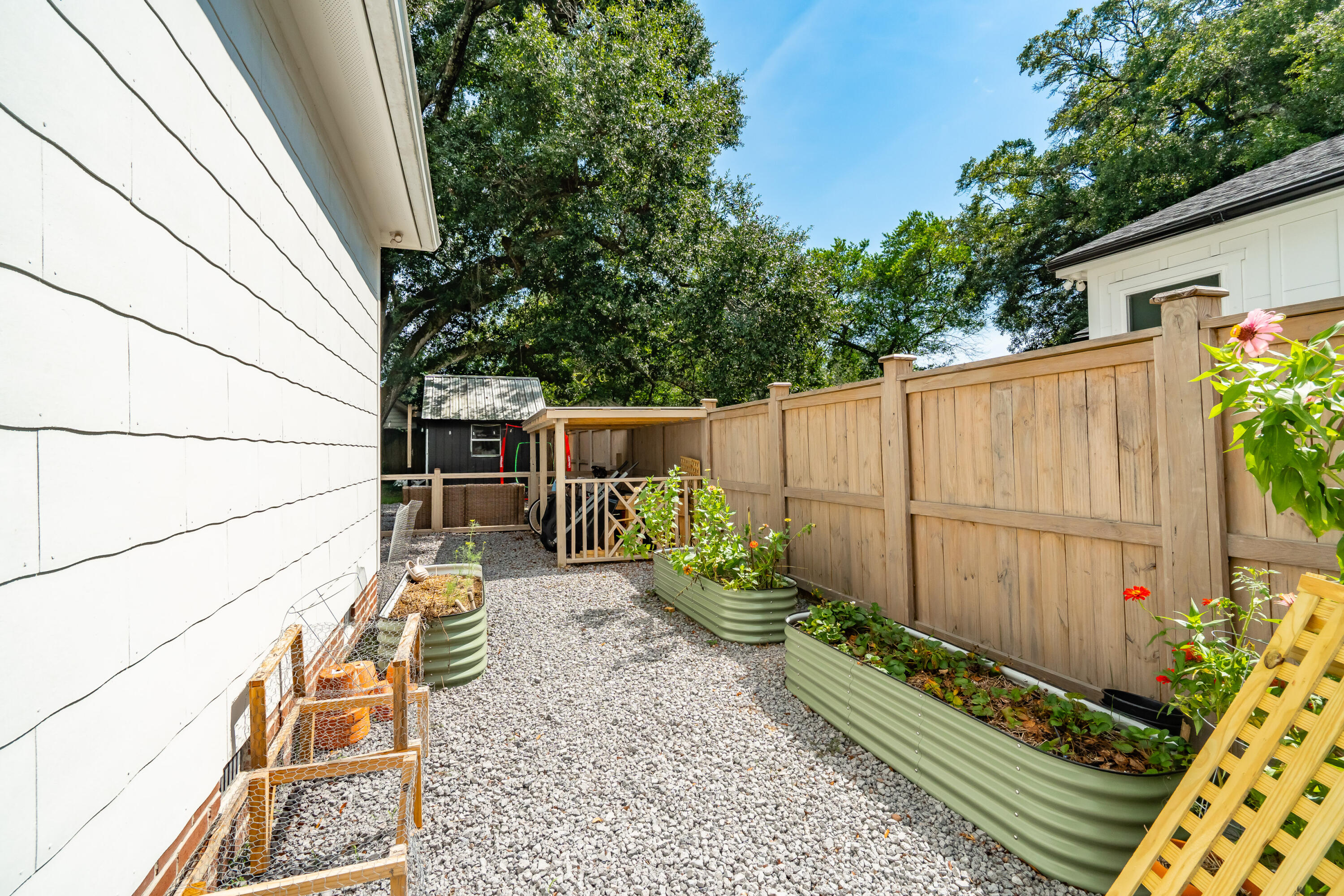 2125 Medway Road