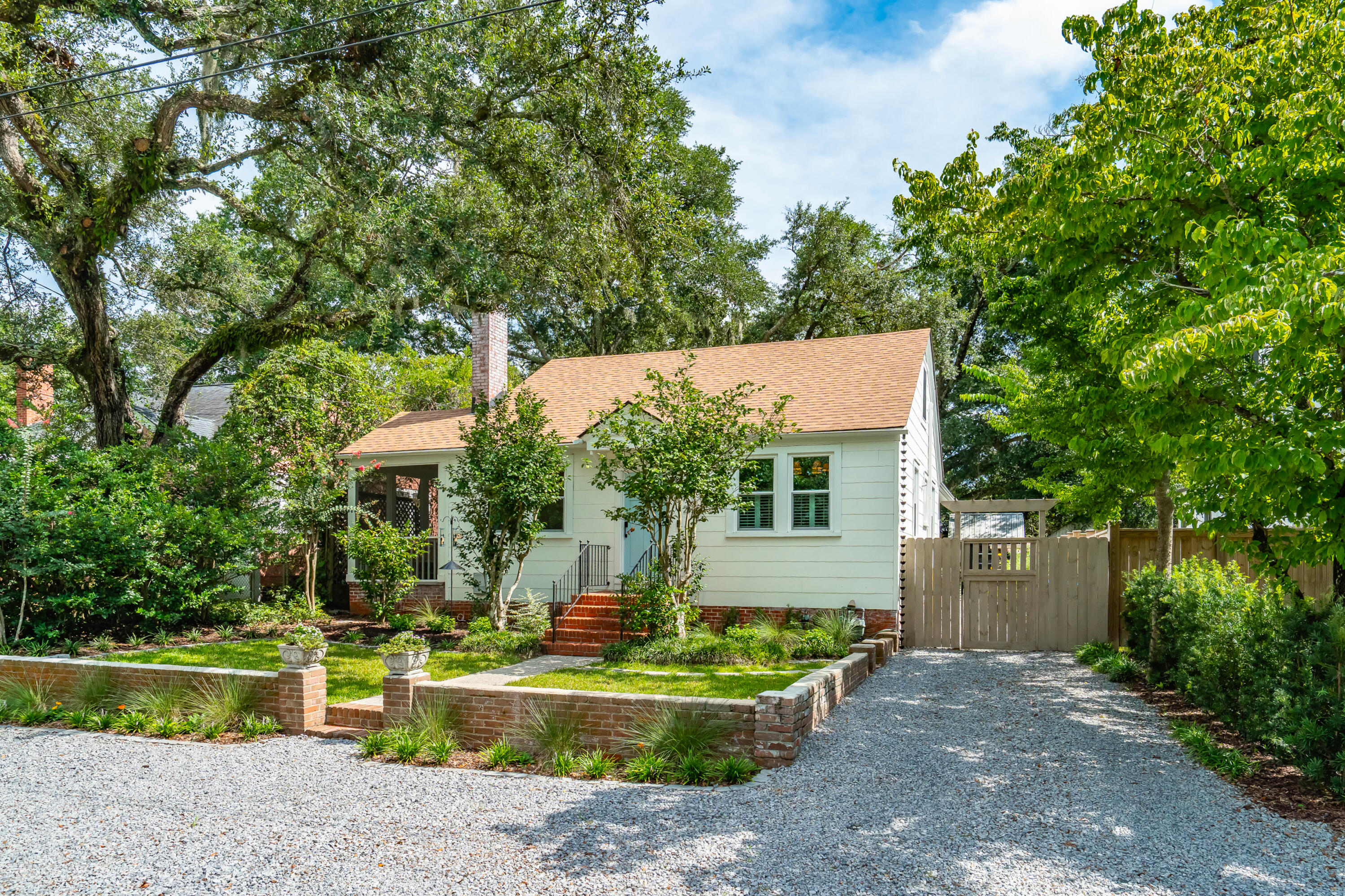2125 Medway Road