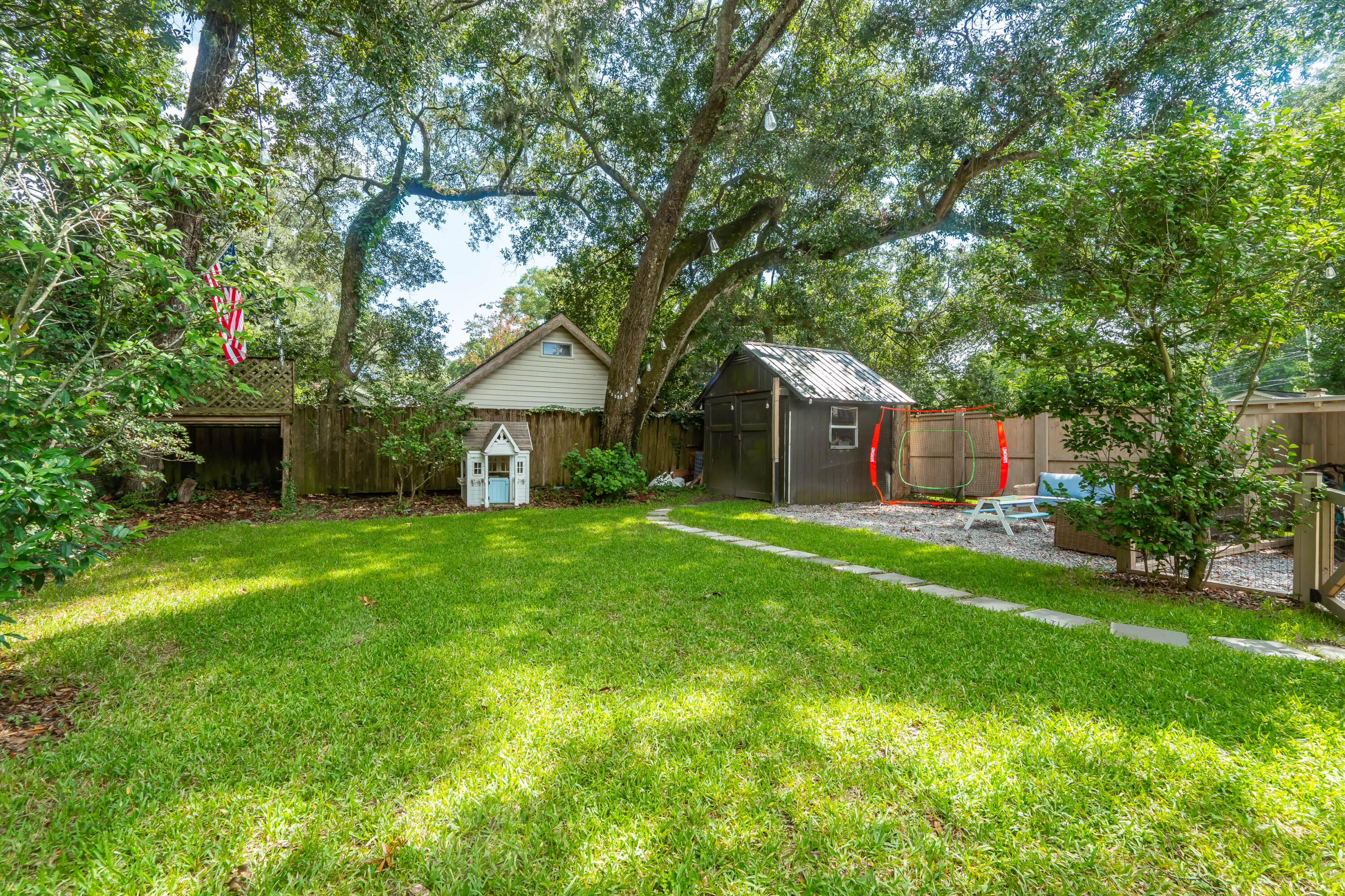 2125 Medway Road