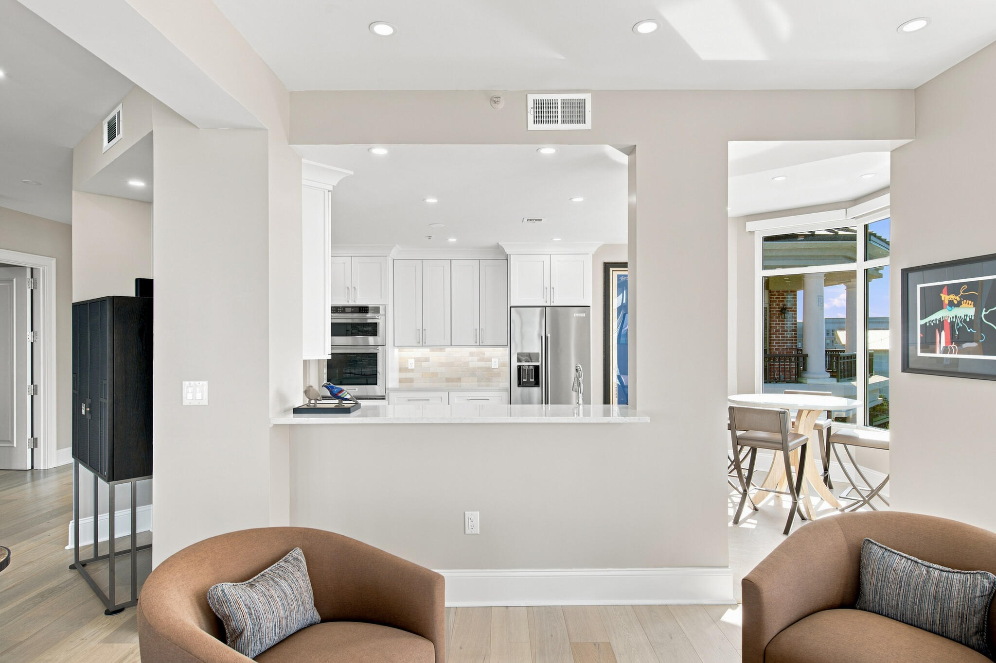 176 N Plaza Court # 606