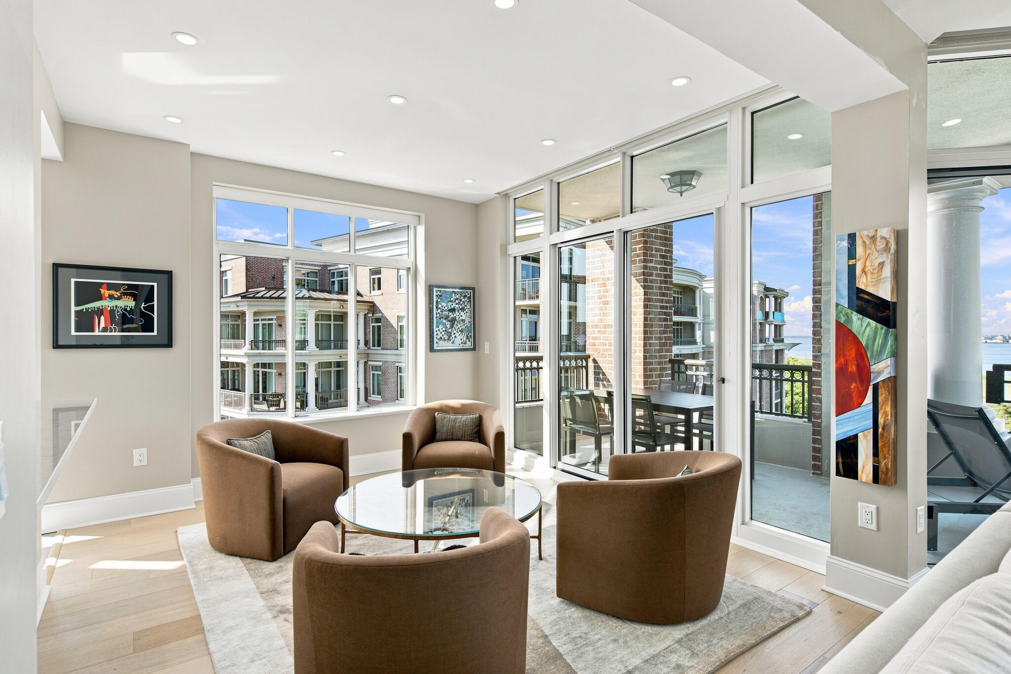 176 N Plaza Court # 606