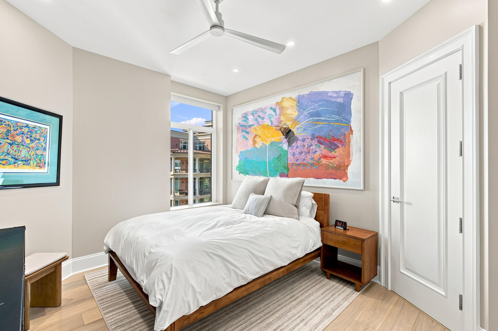 176 N Plaza Court # 606