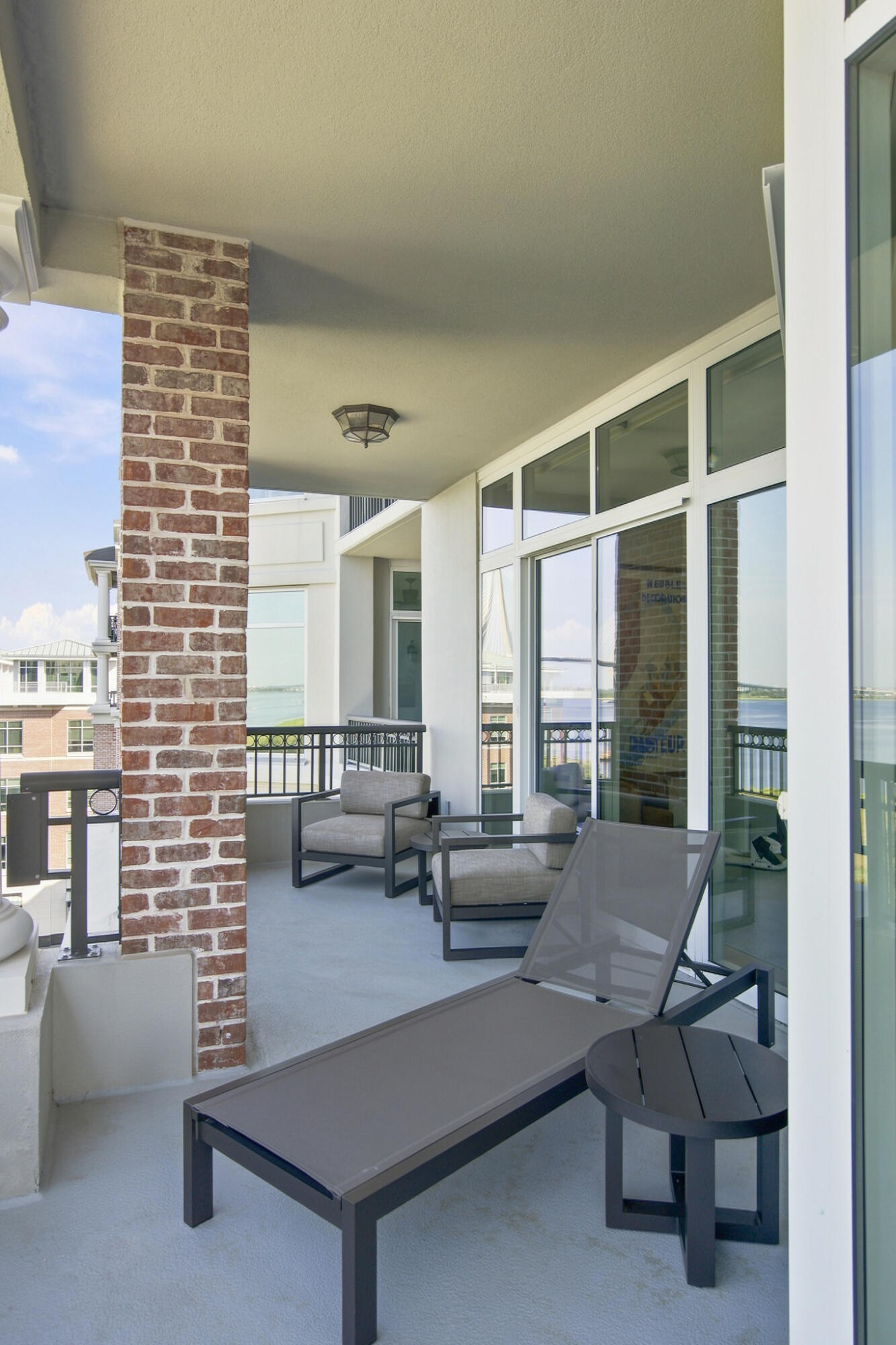 176 N Plaza Court # 606