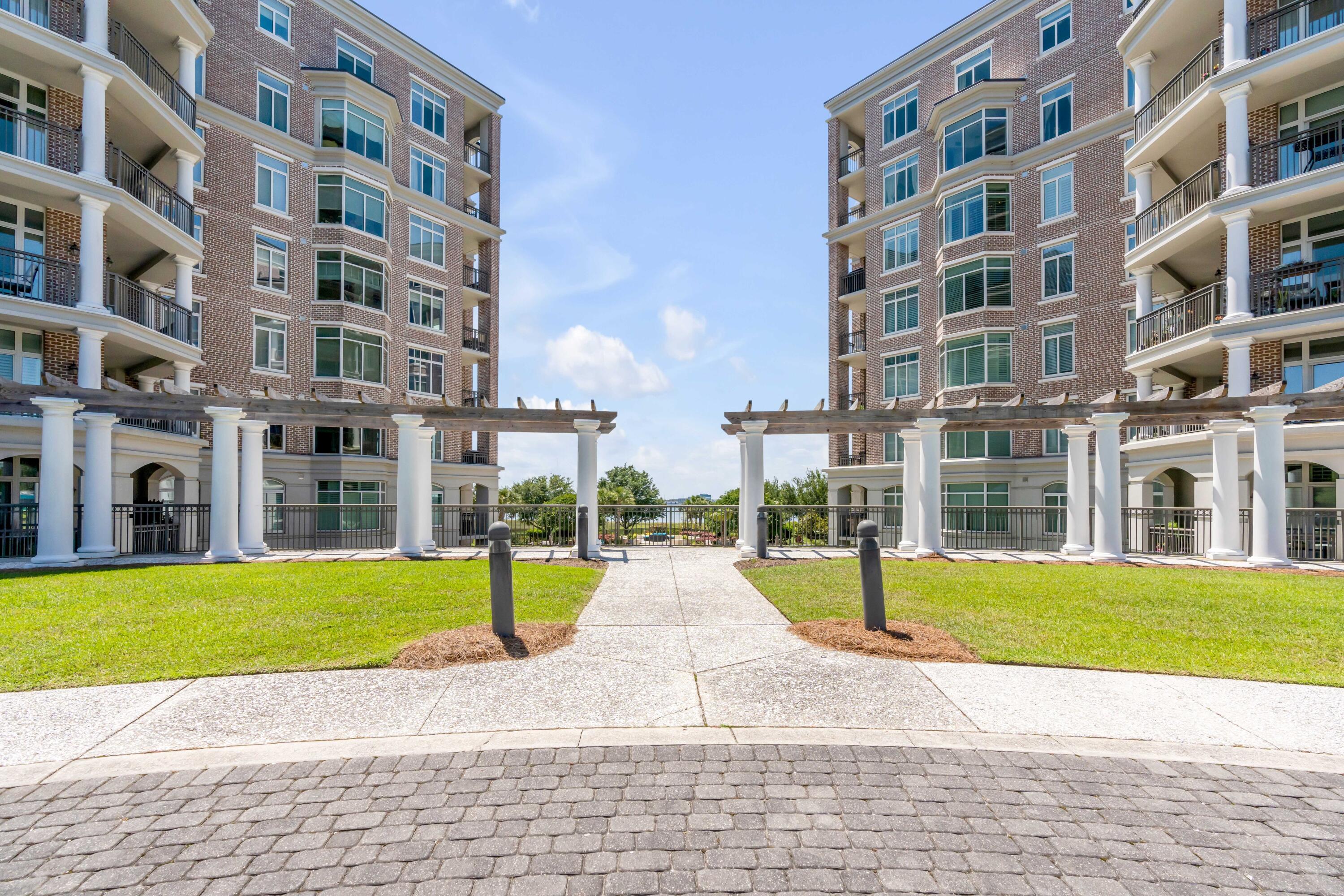 176 N Plaza Court # 606