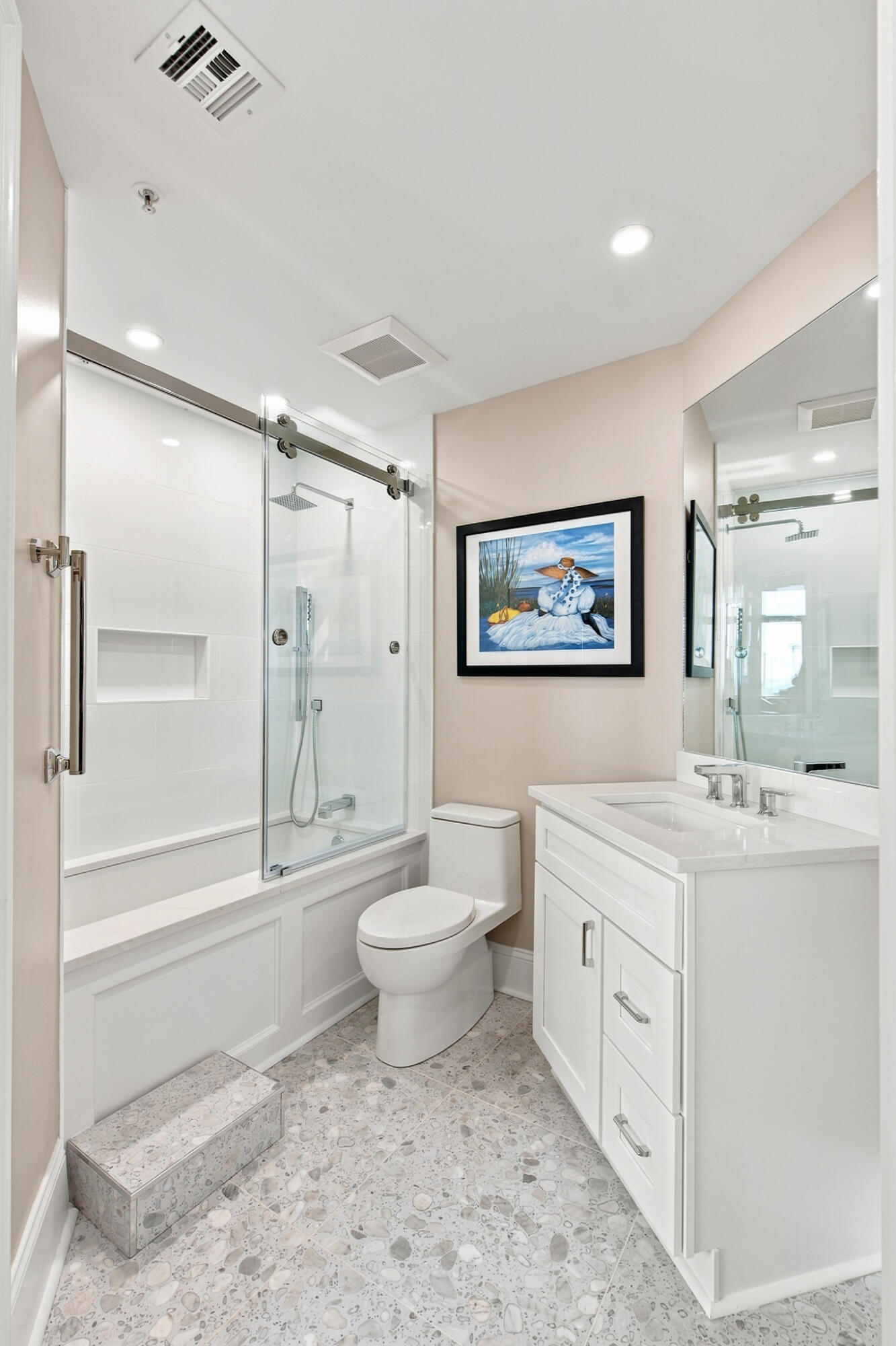 176 N Plaza Court # 606