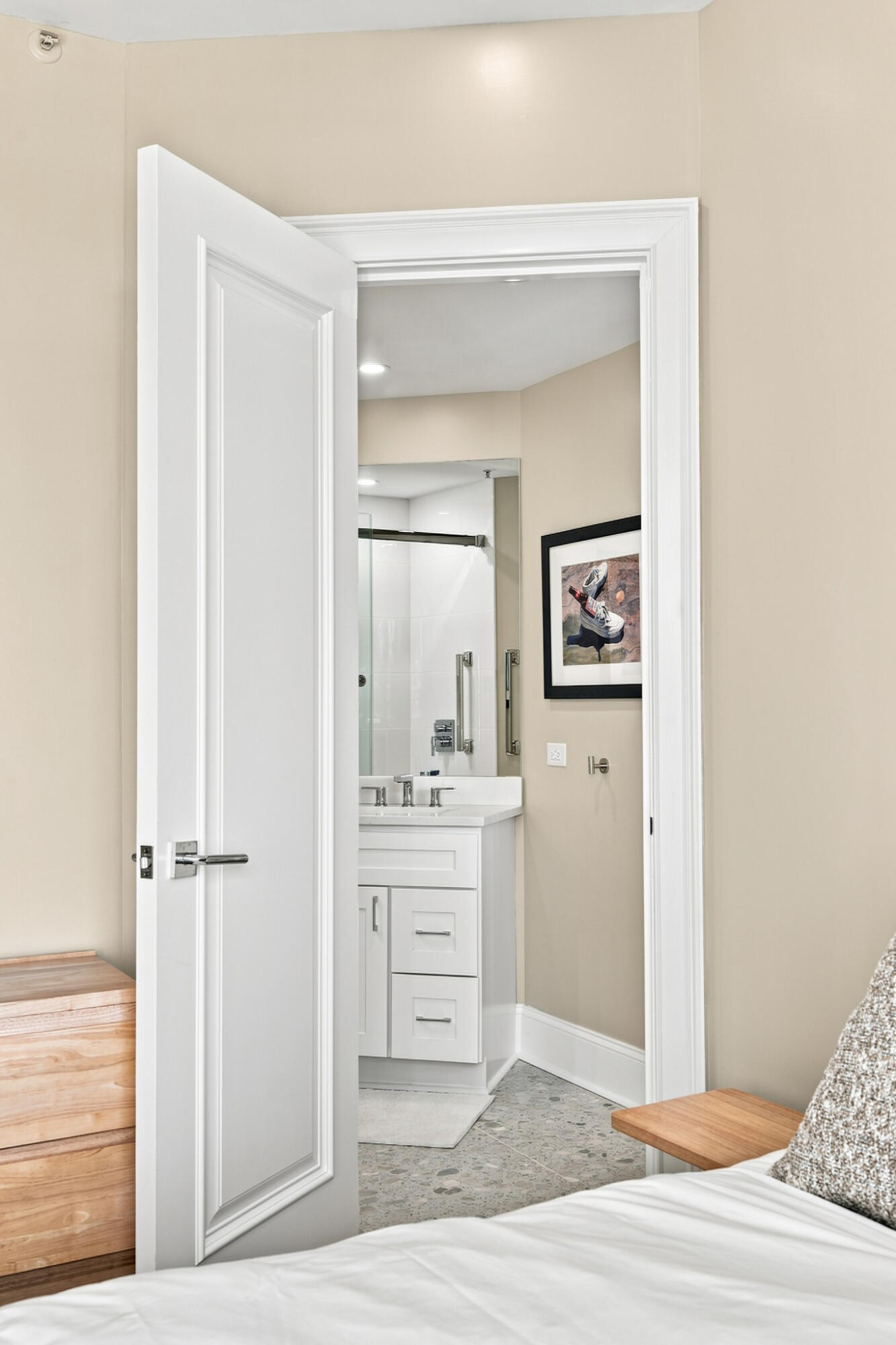 176 N Plaza Court # 606