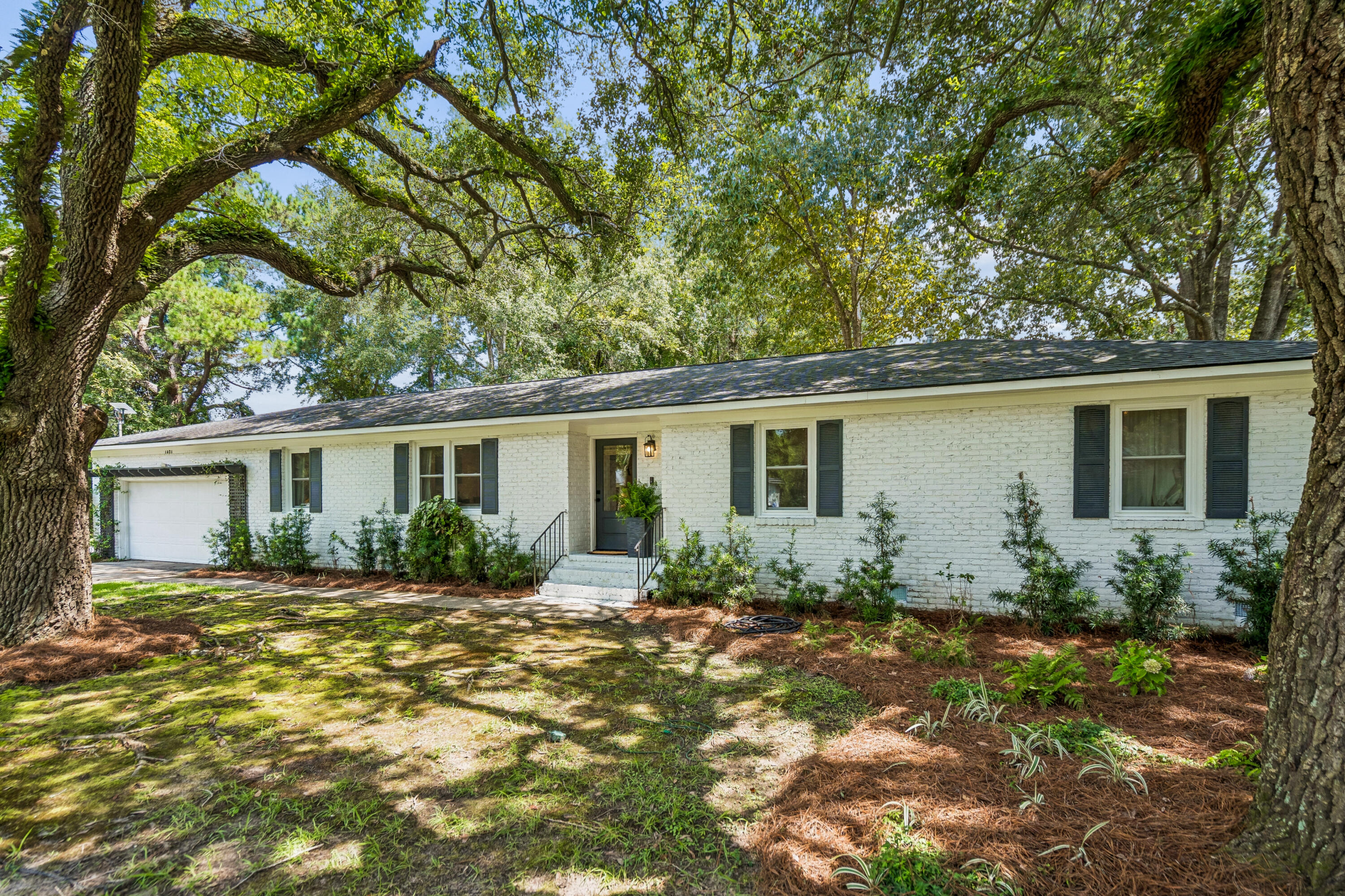 1421 Tara Road