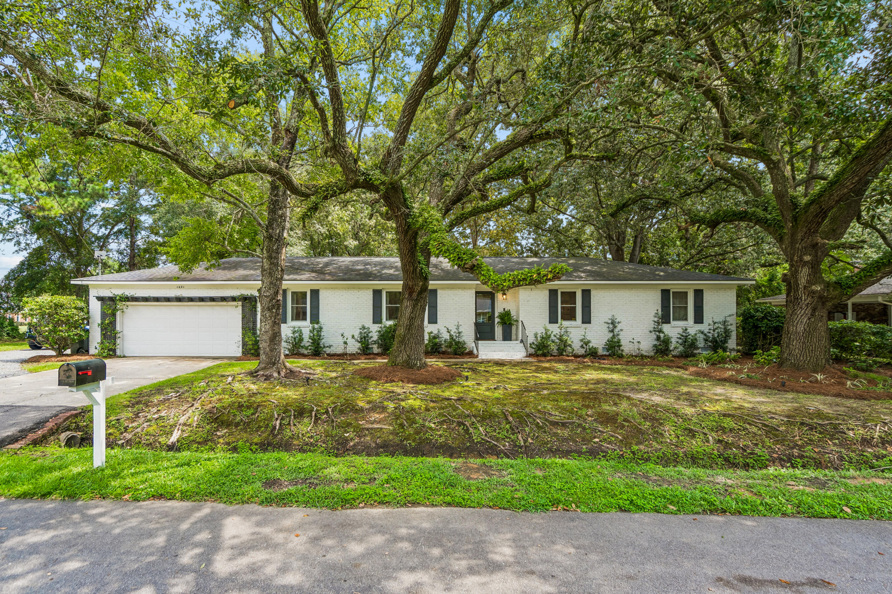 1421 Tara Road