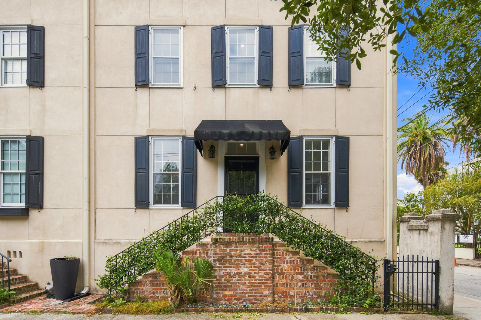 93 Beaufain Street Apt A