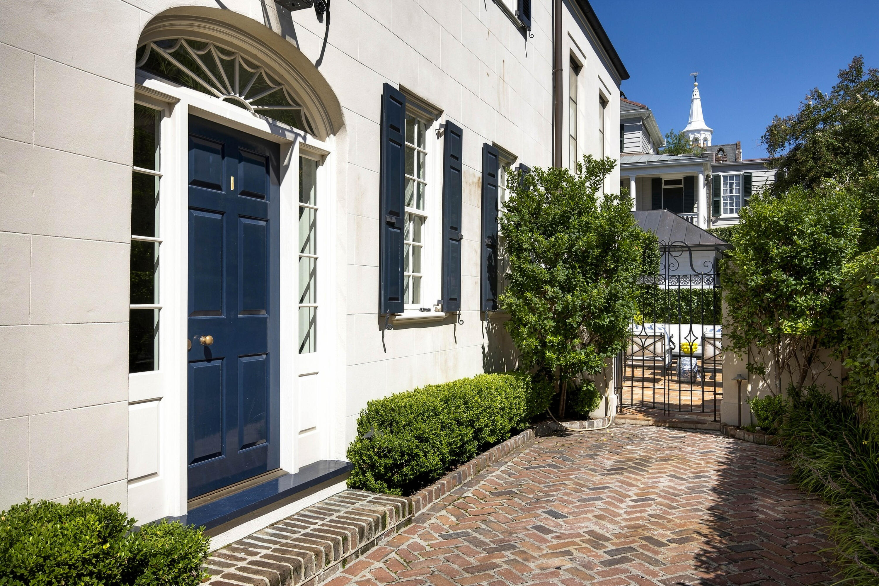 64 Tradd Street