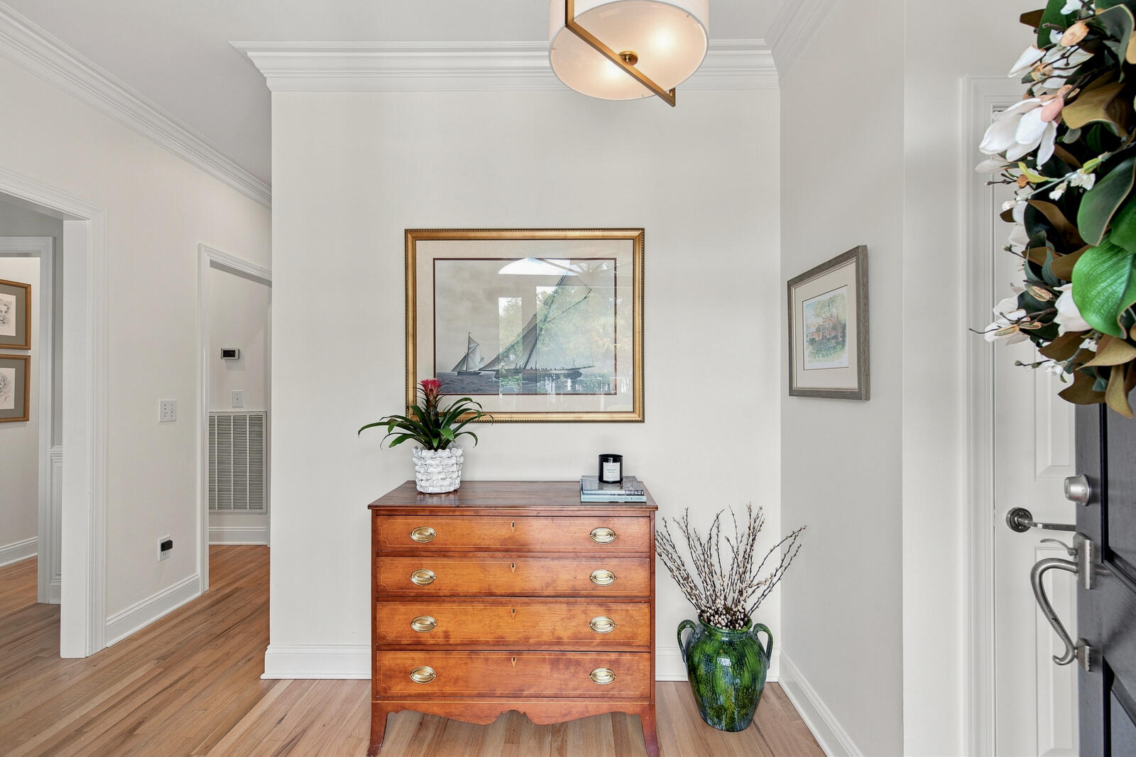 558 Island Walk E