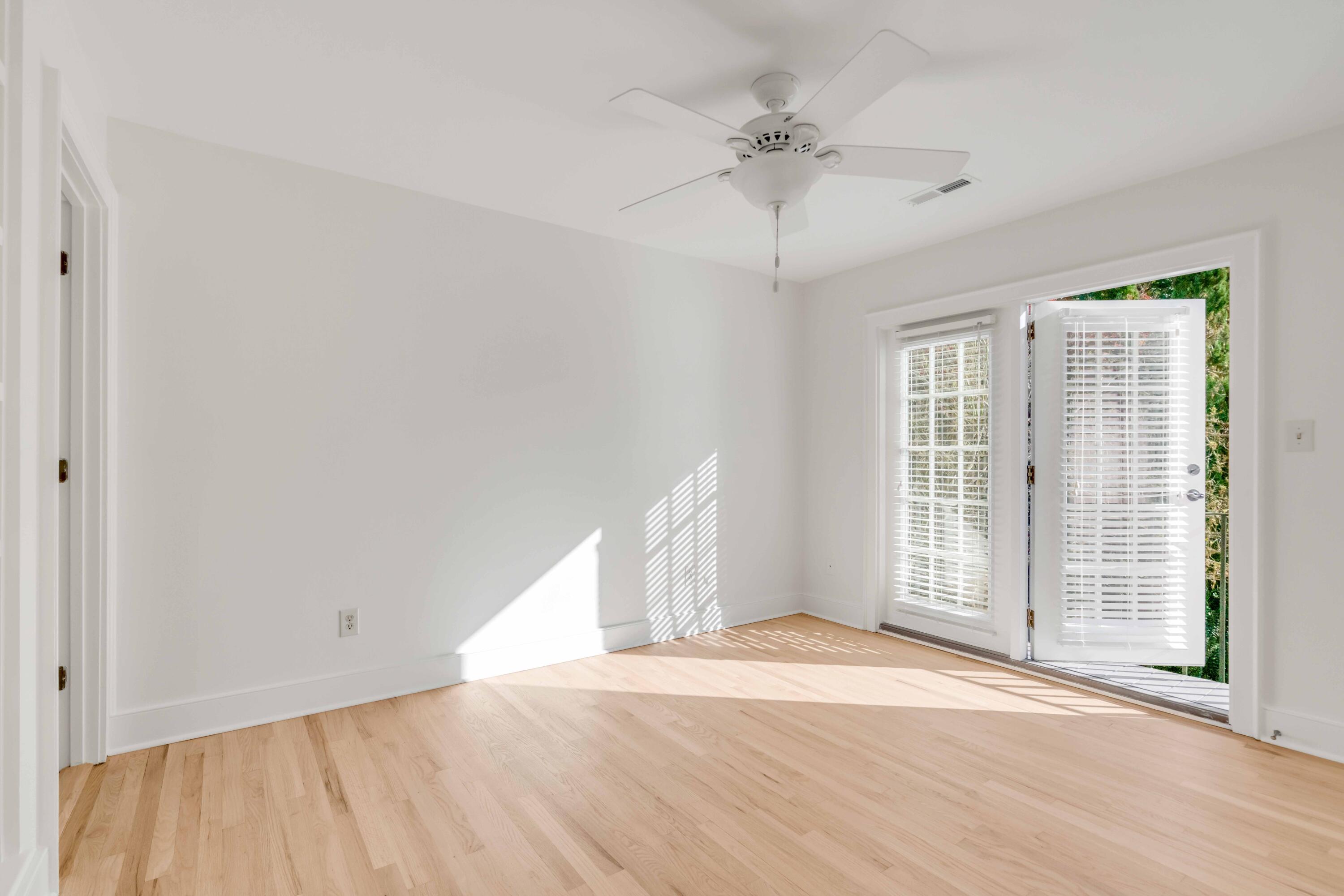 1 1/2 Ford Court