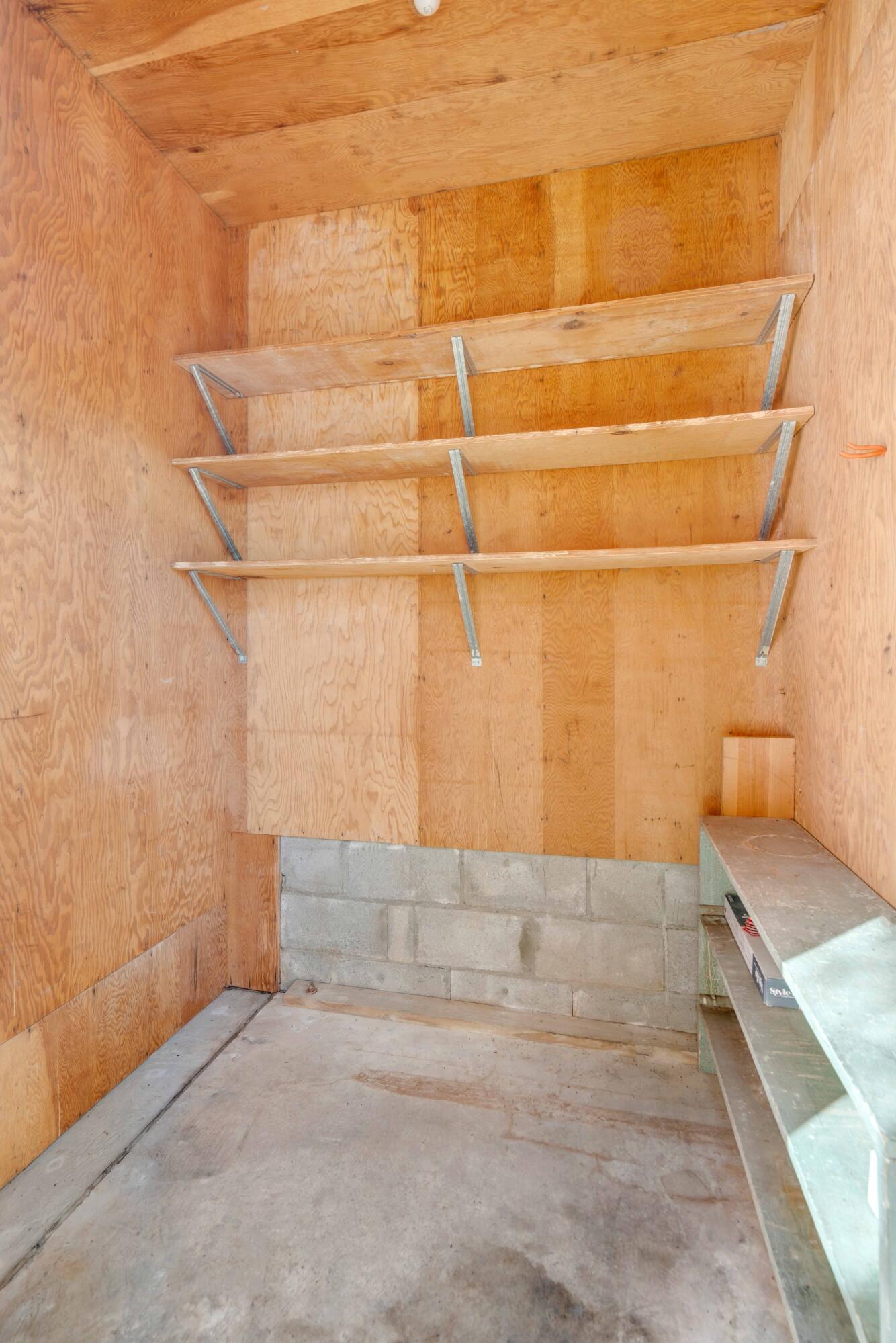 1 1/2 Ford Court