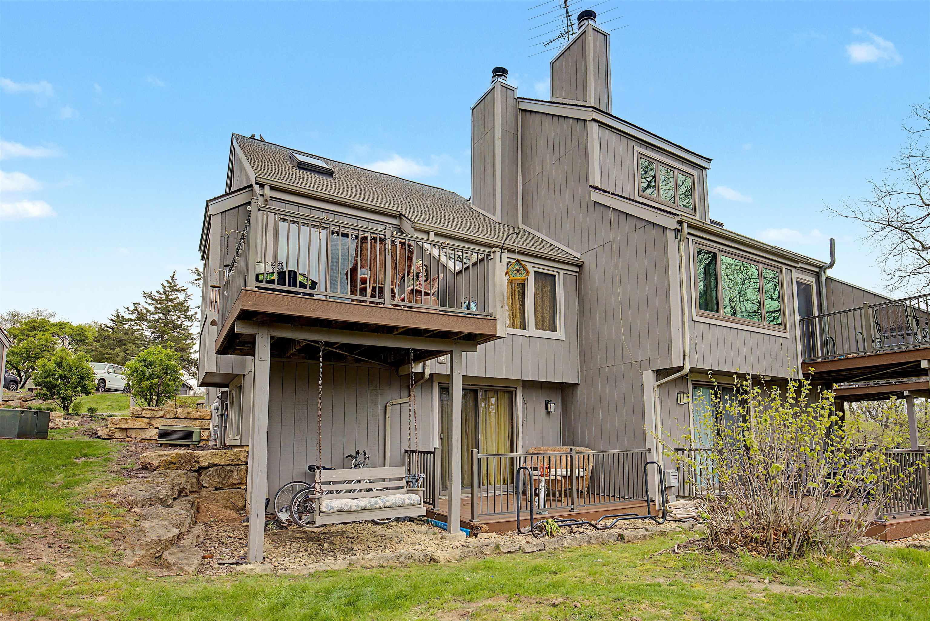 12 Cedar Bluff Lane