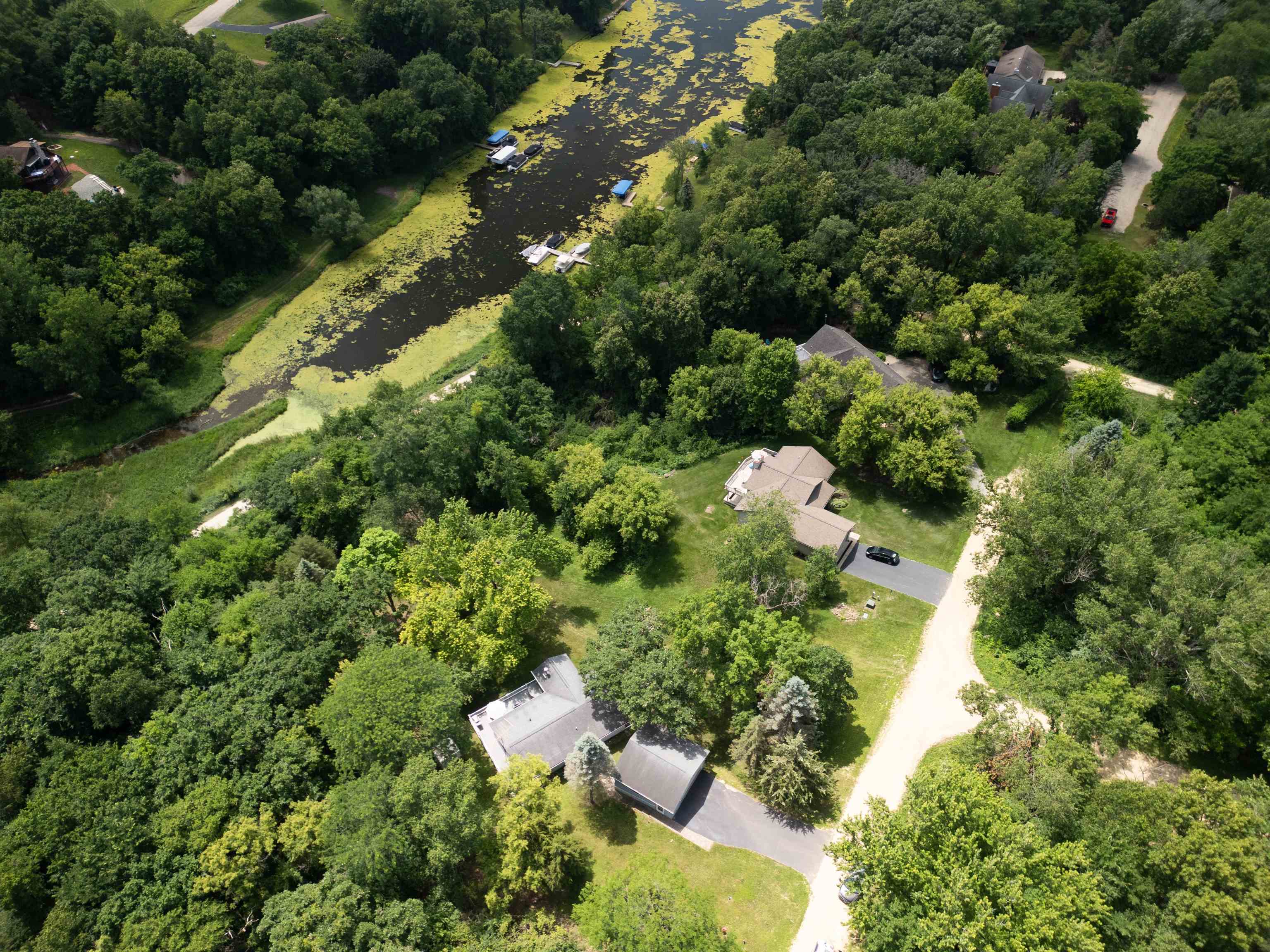 8A285 Madison Court
