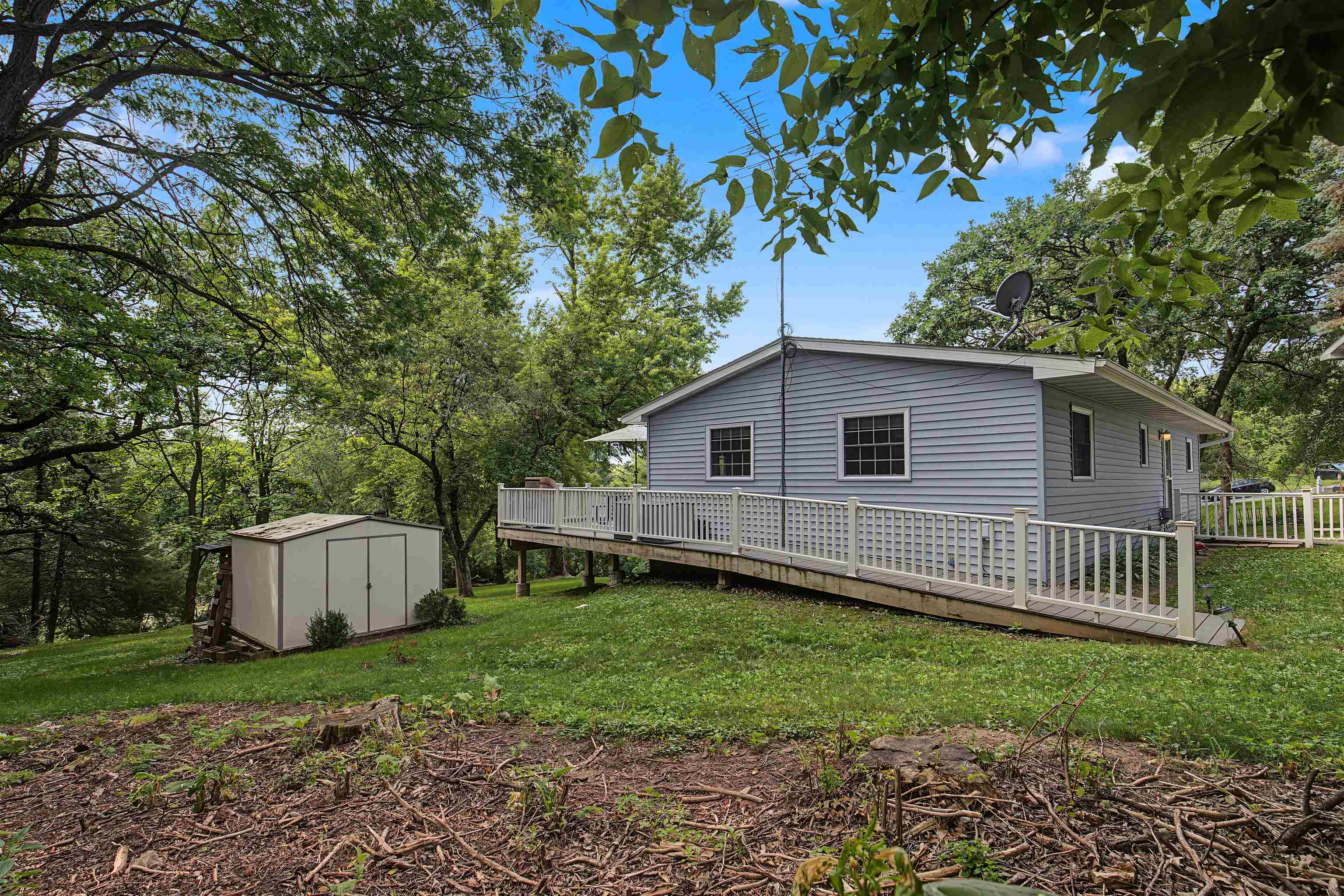 8A285 Madison Court