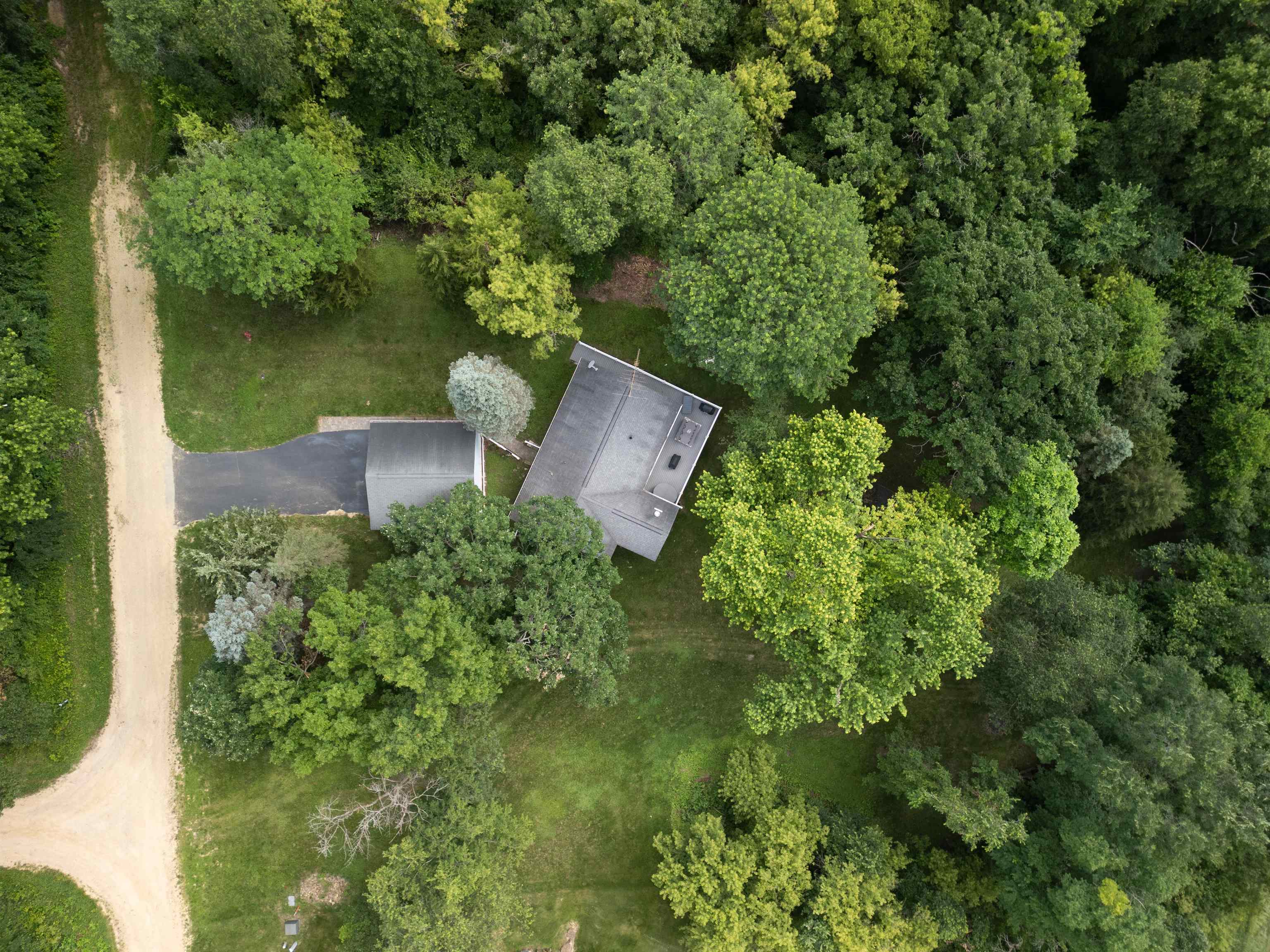 8A285 Madison Court