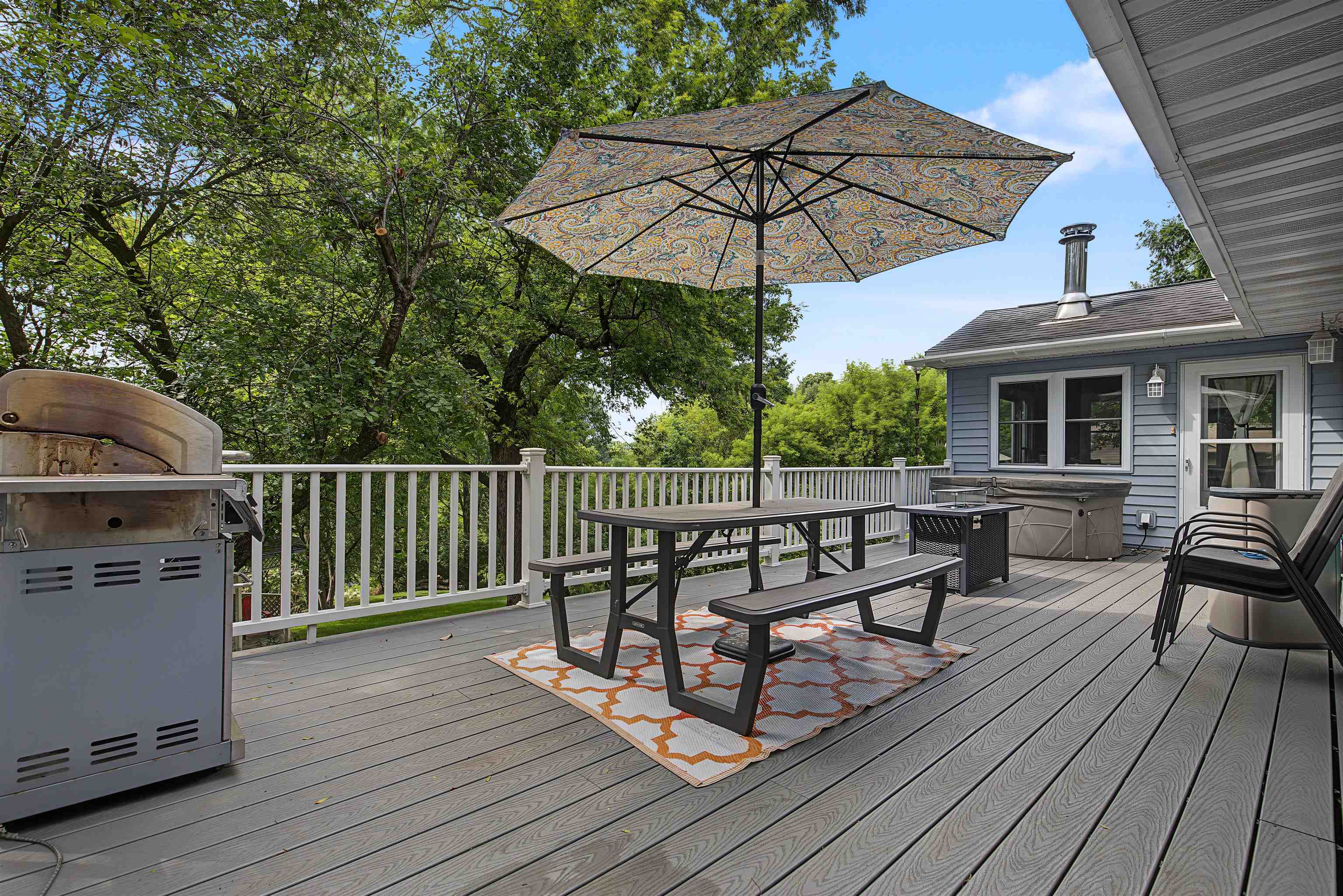 8A285 Madison Court