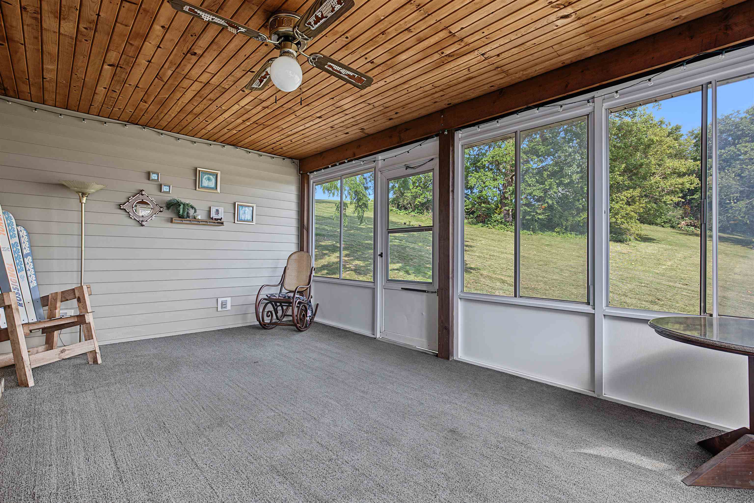 400 W Hill Top Terrace