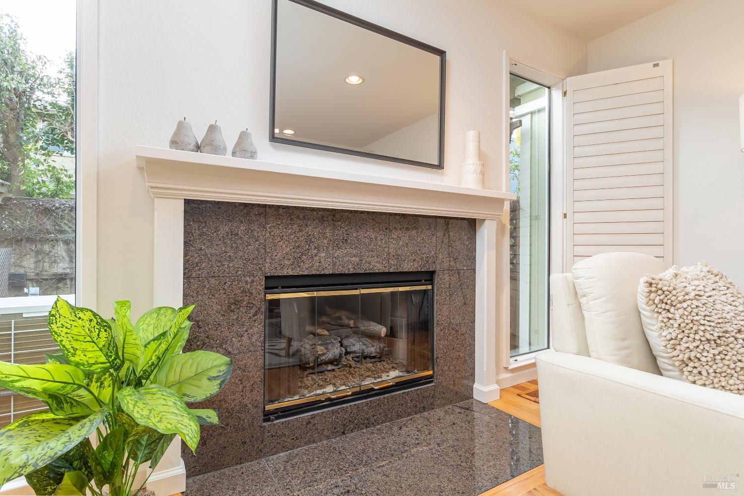 18 Narragansett Cove