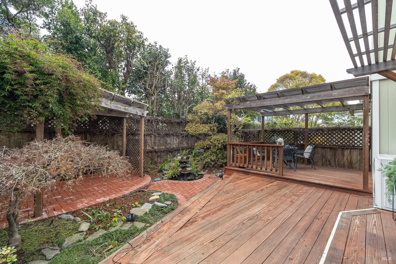 18 Narragansett Cove