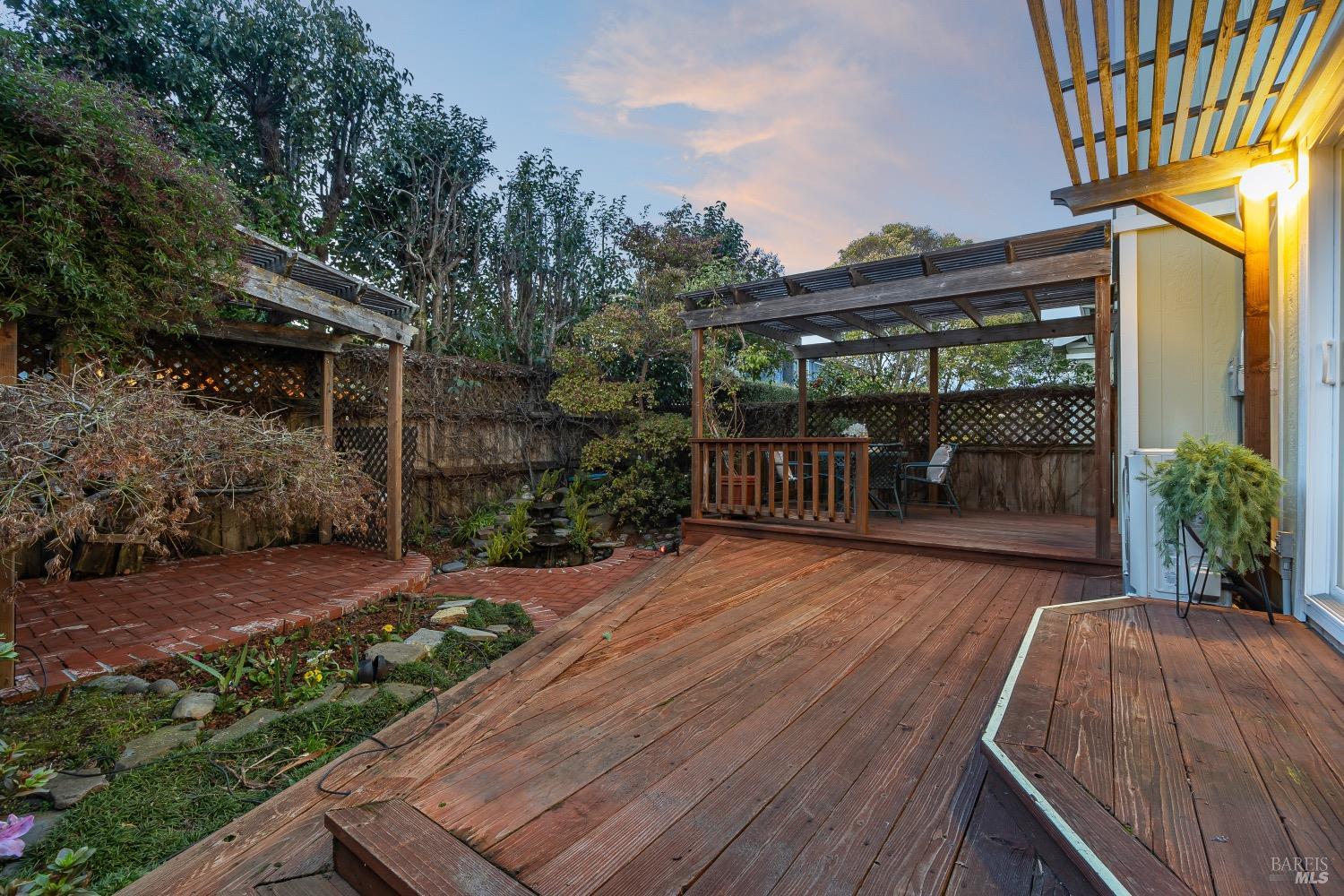 18 Narragansett Cove