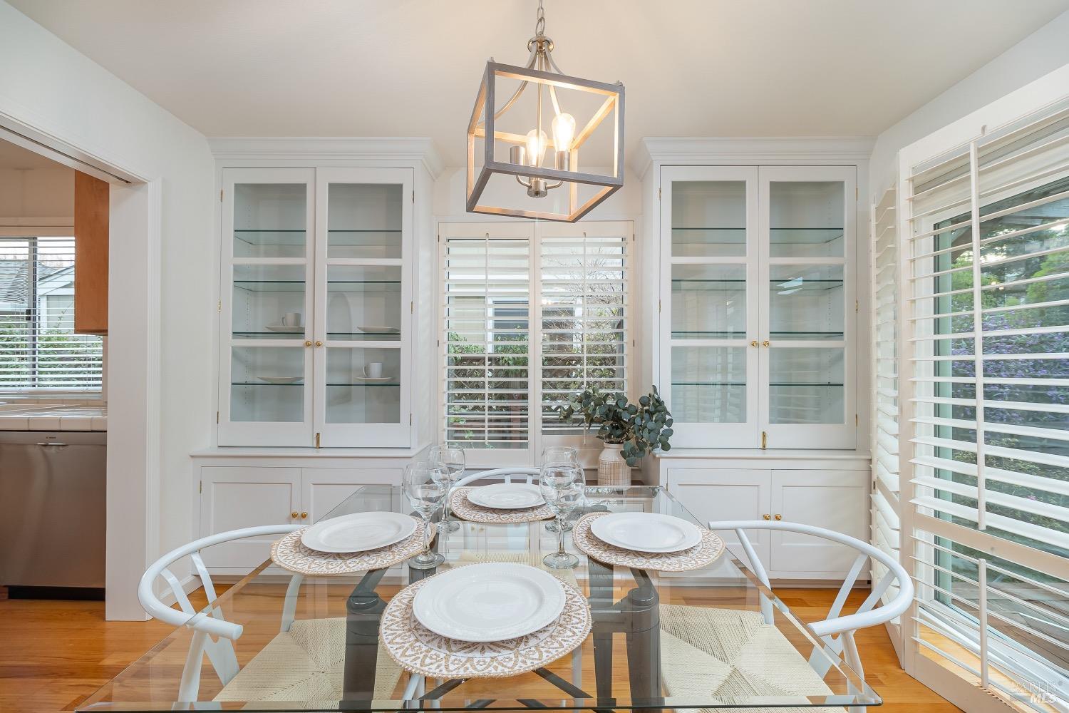 18 Narragansett Cove