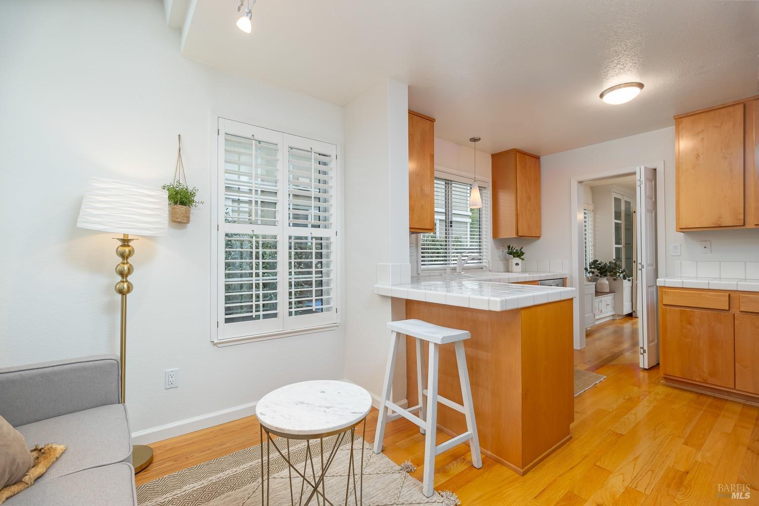 18 Narragansett Cove