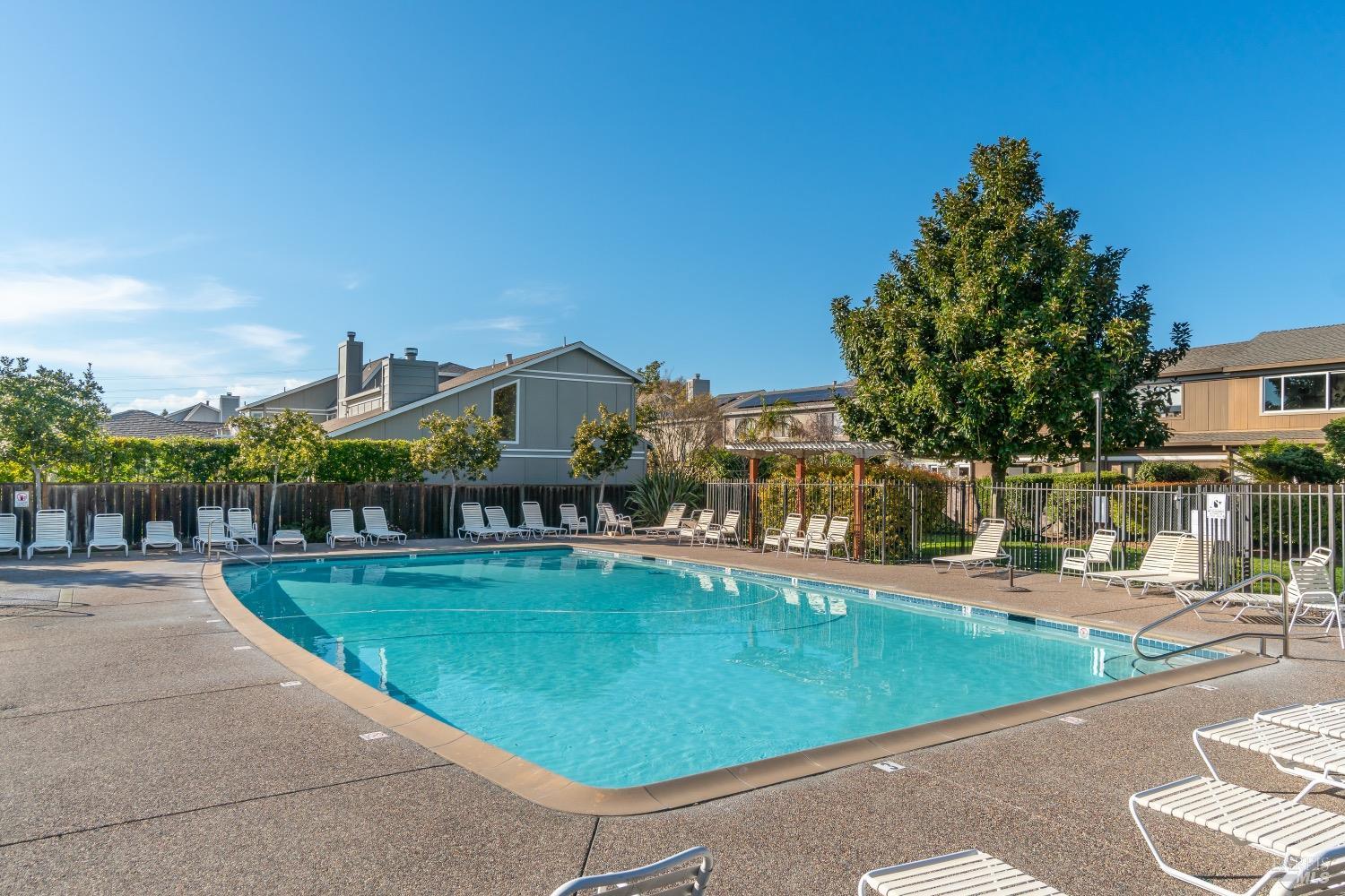 18 Narragansett Cove