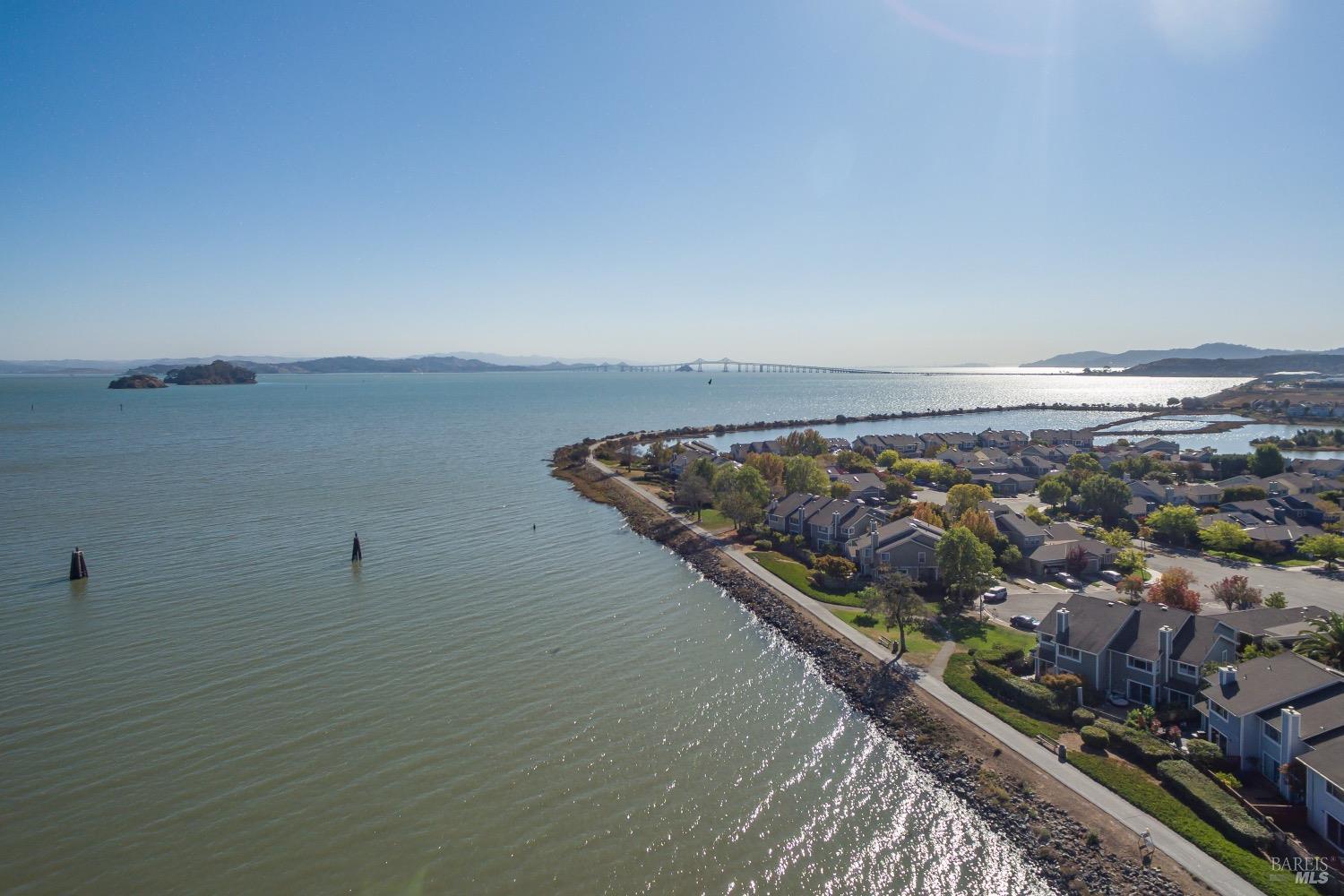 18 Narragansett Cove