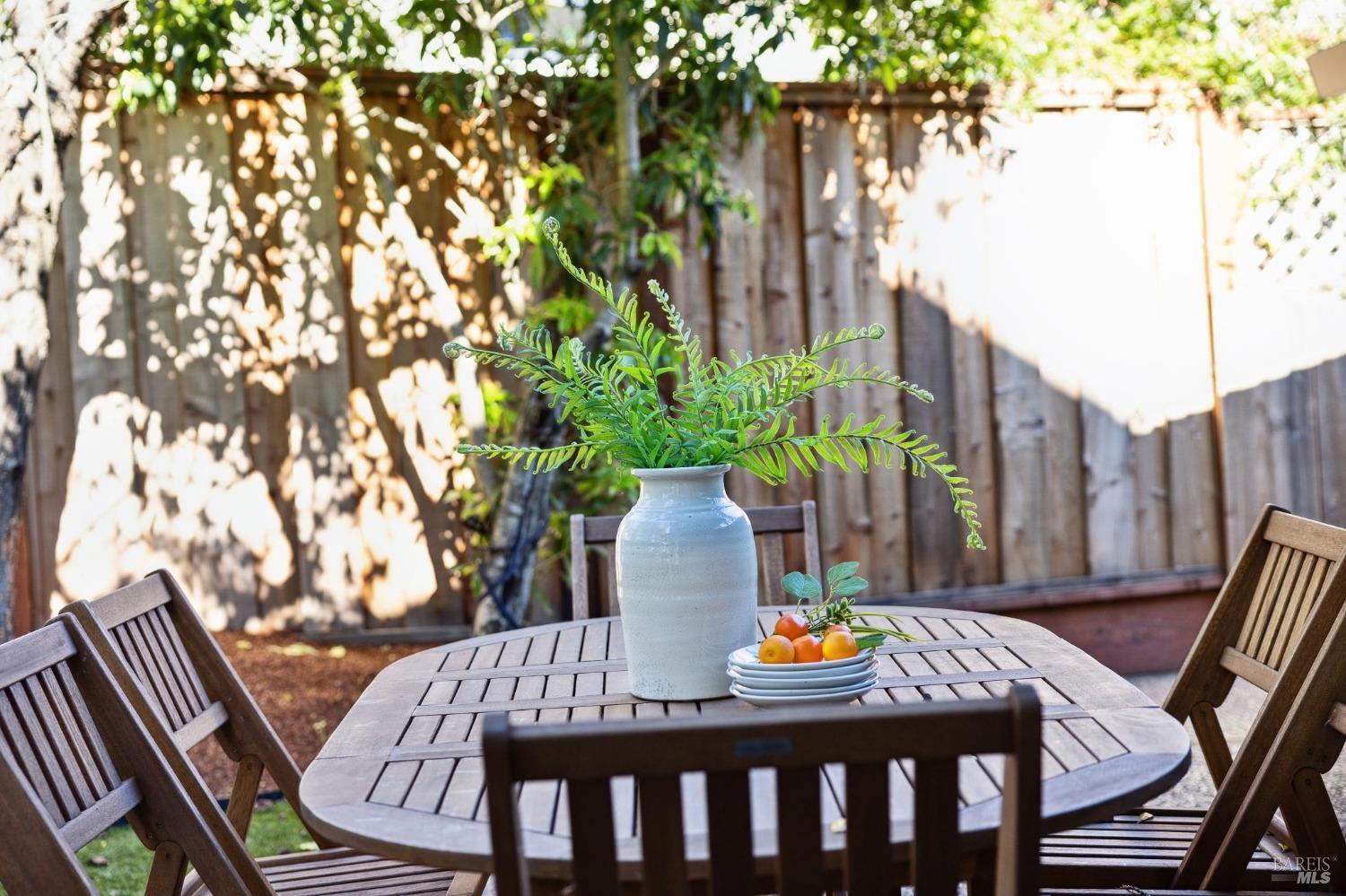 15 Sequoia Glen Lane