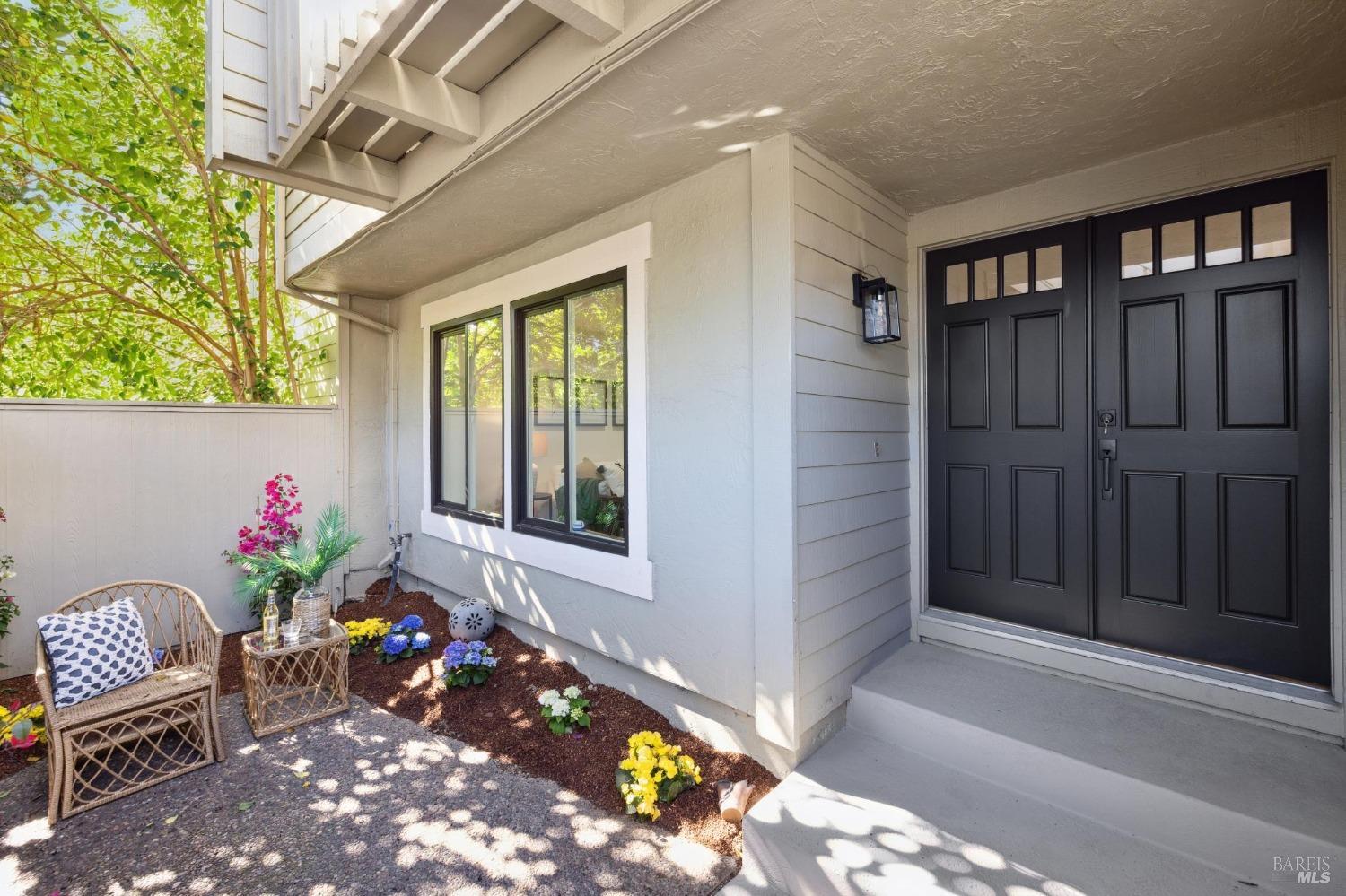 15 Sequoia Glen Lane