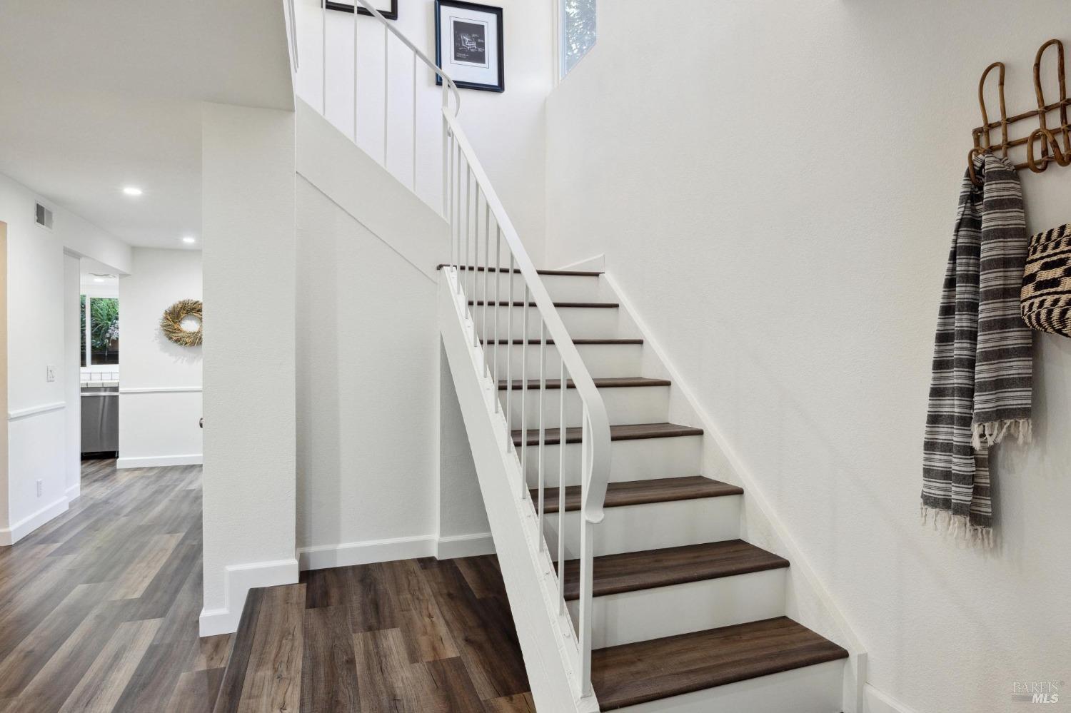 15 Sequoia Glen Lane