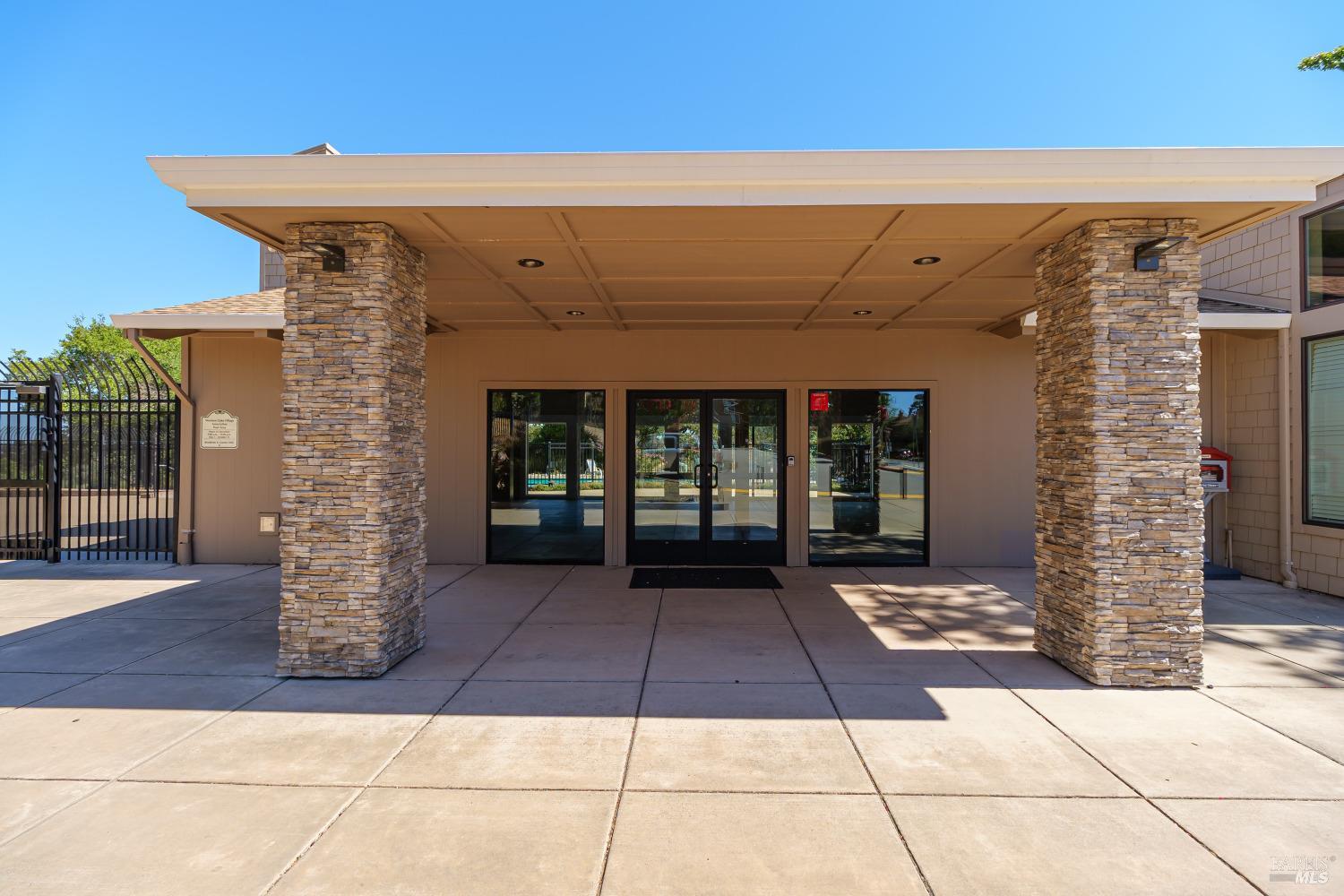 1253 Royal Oak Terrace Unit: #A