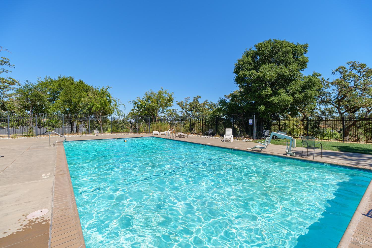 1253 Royal Oak Terrace Unit: #A