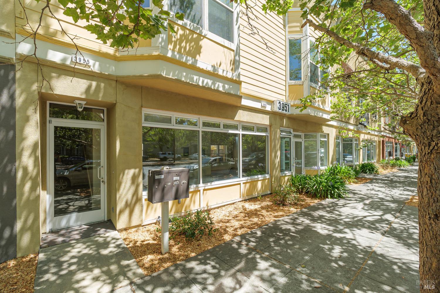 4073 Louis Krohn Drive