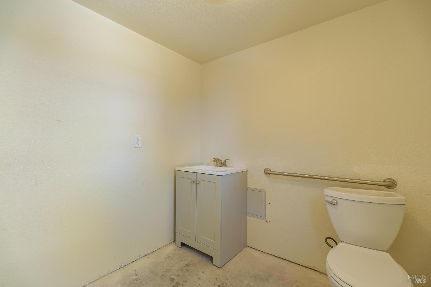 4073 Louis Krohn Drive