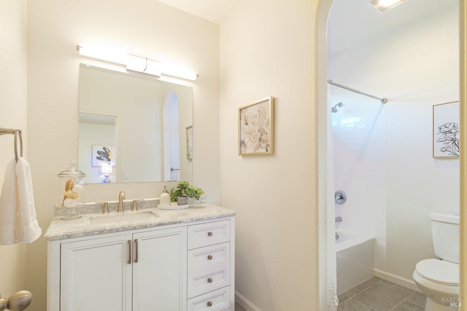 3851 Louis Krohn Drive