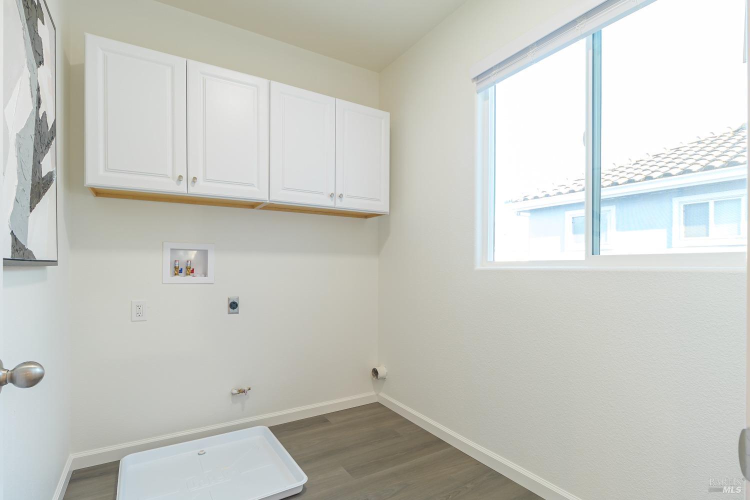 3851 Louis Krohn Drive