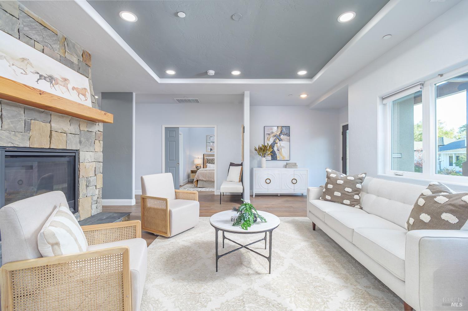 3521 Sleepy Hollow Drive