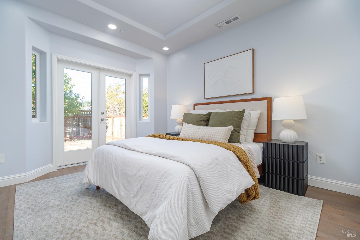 3521 Sleepy Hollow Drive